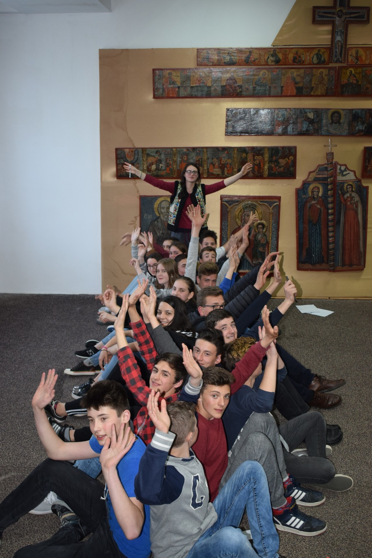 Tinerii de pe Valea Muntelui Ceahlău: „...cum să nu călătorim singuri”