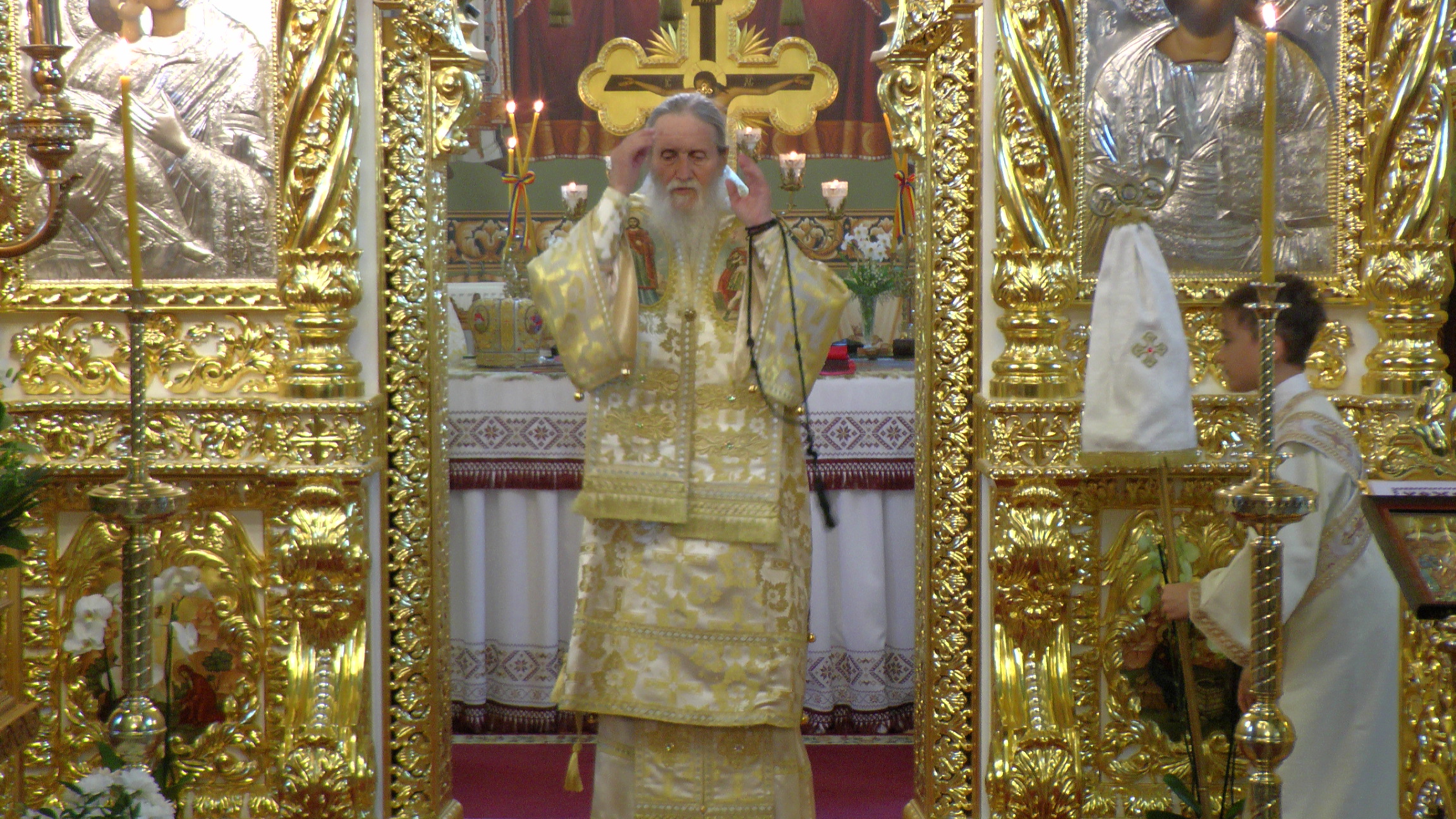 Liturghie arhierească la Mănăstirea Cămârzani