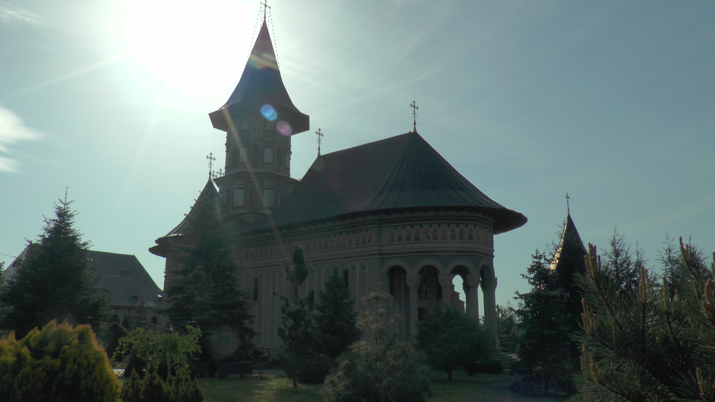 Liturghie arhierească la Mănăstirea Cămârzani