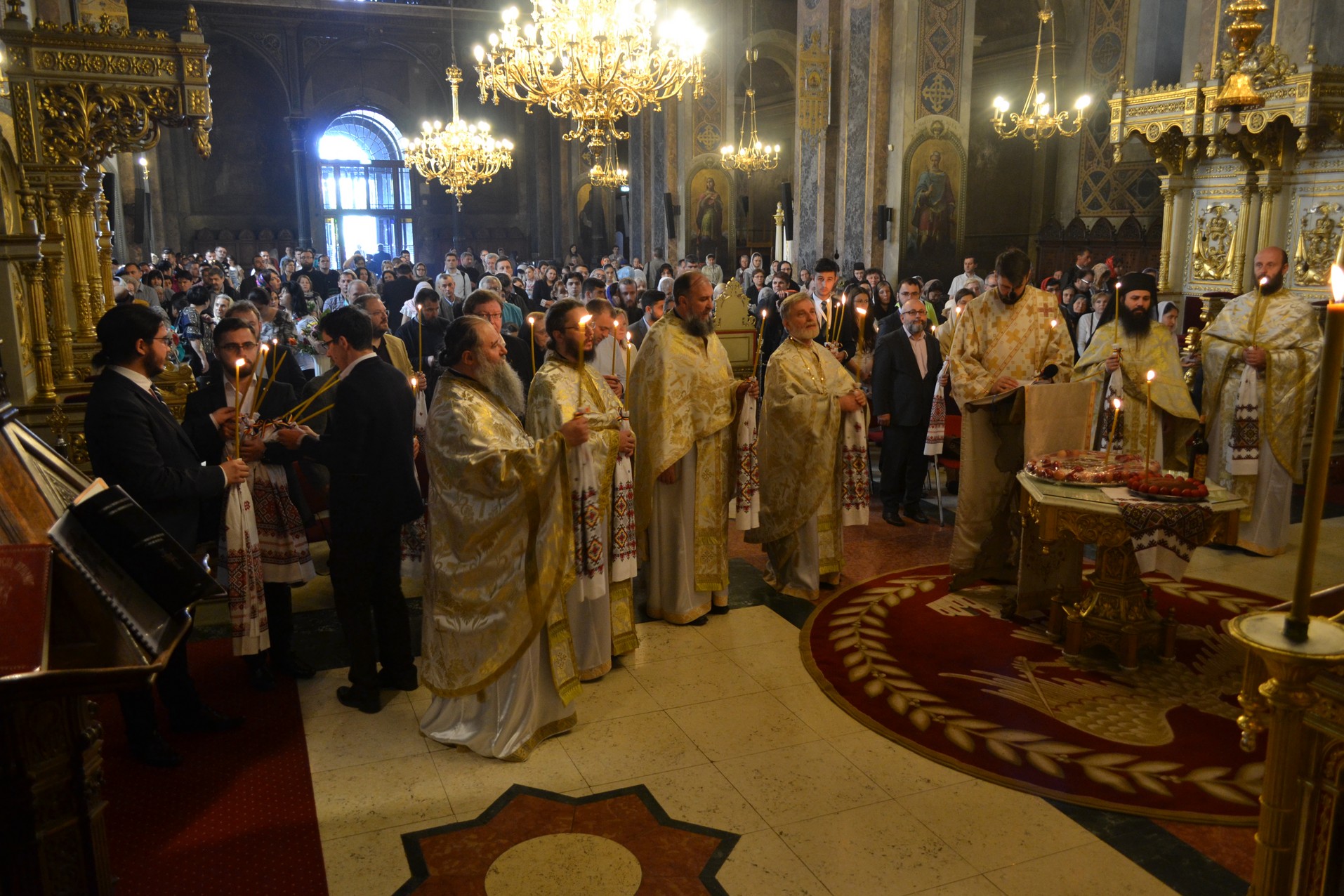 Sfânta Liturghie și slujbă de pomenire în memoria martirilor și apărătorilor Ortodoxiei din timpul comunismului
