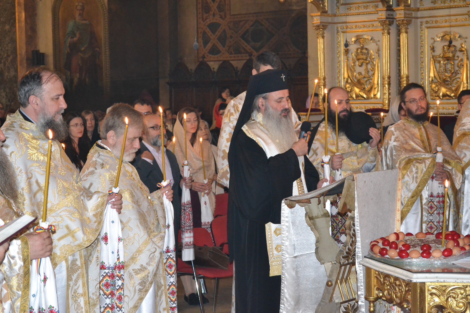 Sfânta Liturghie și slujbă de pomenire în memoria martirilor și apărătorilor Ortodoxiei din timpul comunismului