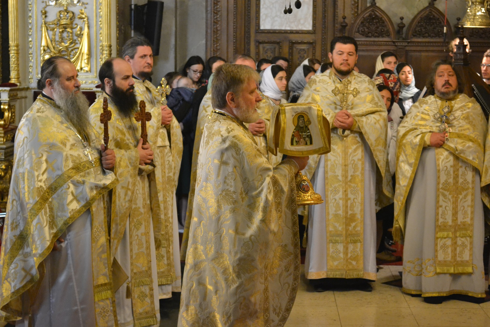 Sfânta Liturghie și slujbă de pomenire în memoria martirilor și apărătorilor Ortodoxiei din timpul comunismului