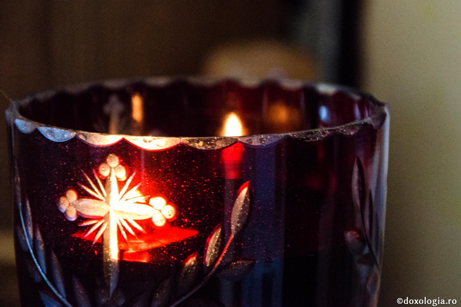 candelă aprinsă