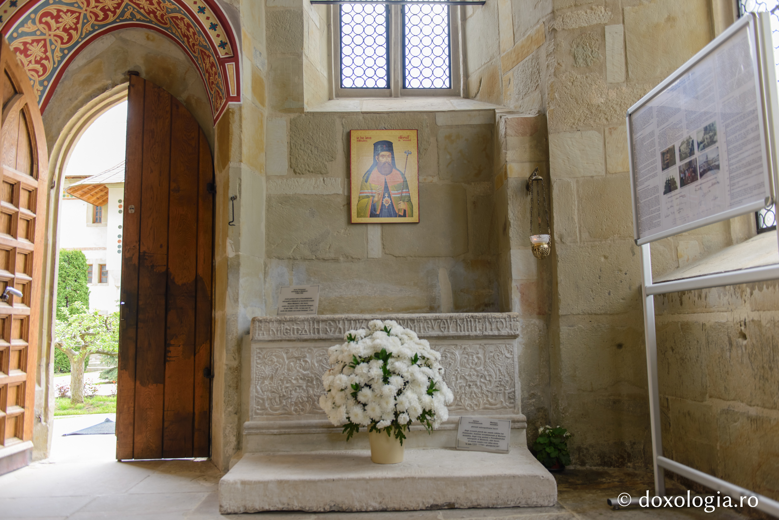 Mormântul Sfântului Iacob Putneanul