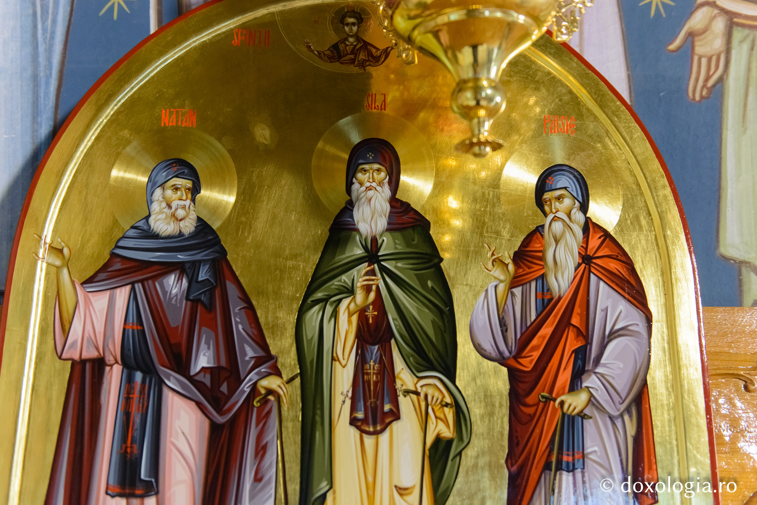 (Video) Rugăciune către Sfinții Cuvioși Sila, Paisie și Natan de la Sihăstria Putnei