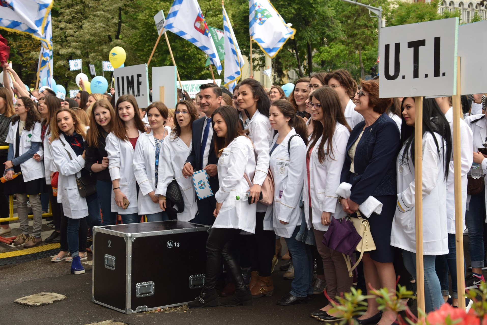 IPS Mitropolit Teofan, la „Marşul Absolventului“: „O persoană fericită este o persoană care mulţumeşte“