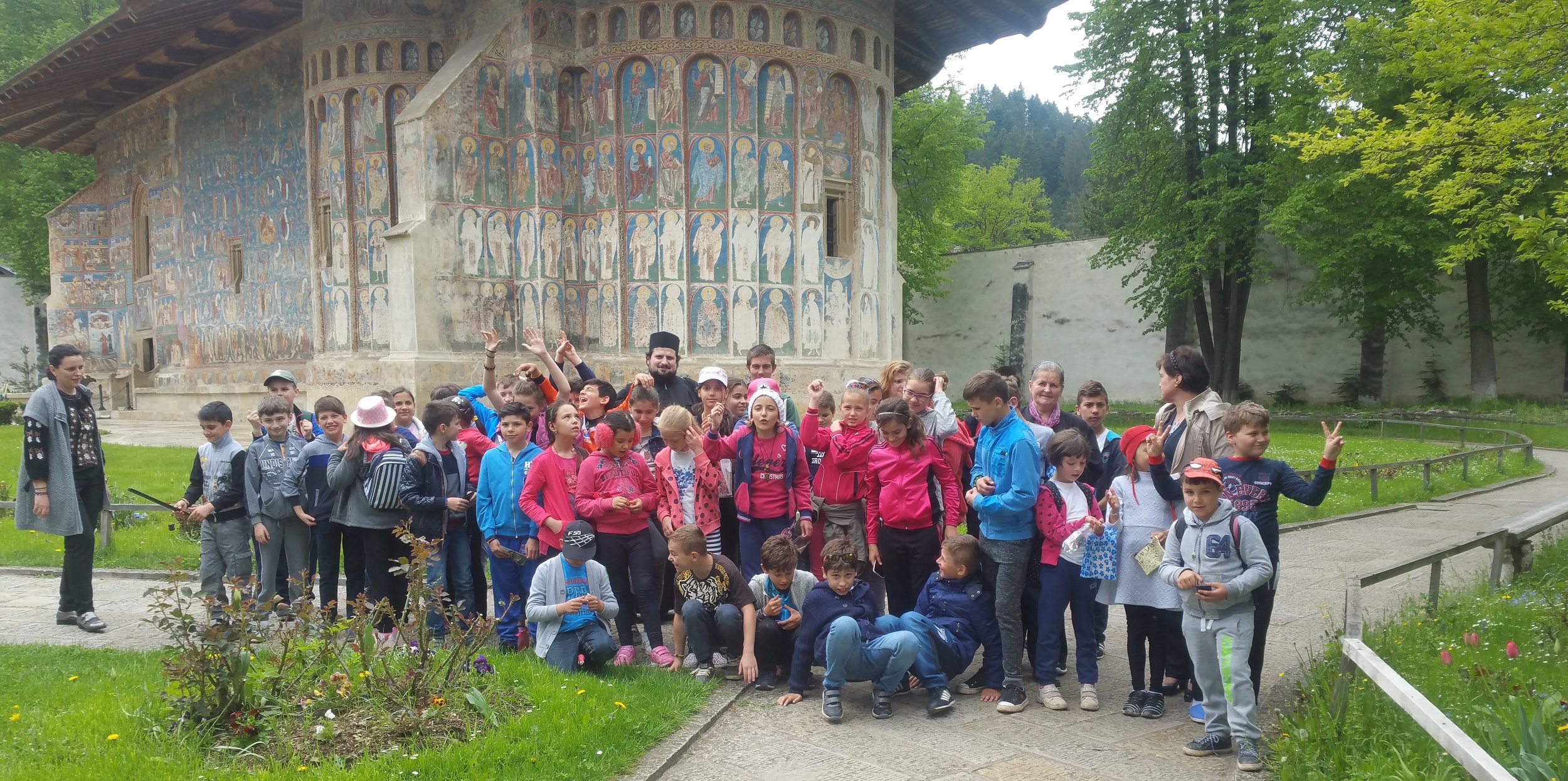 Pelerinaj pentru copiii care provin din familii aflate în dificultate Pelerinaj pentru copiii care provin din familii aflate în dificultate