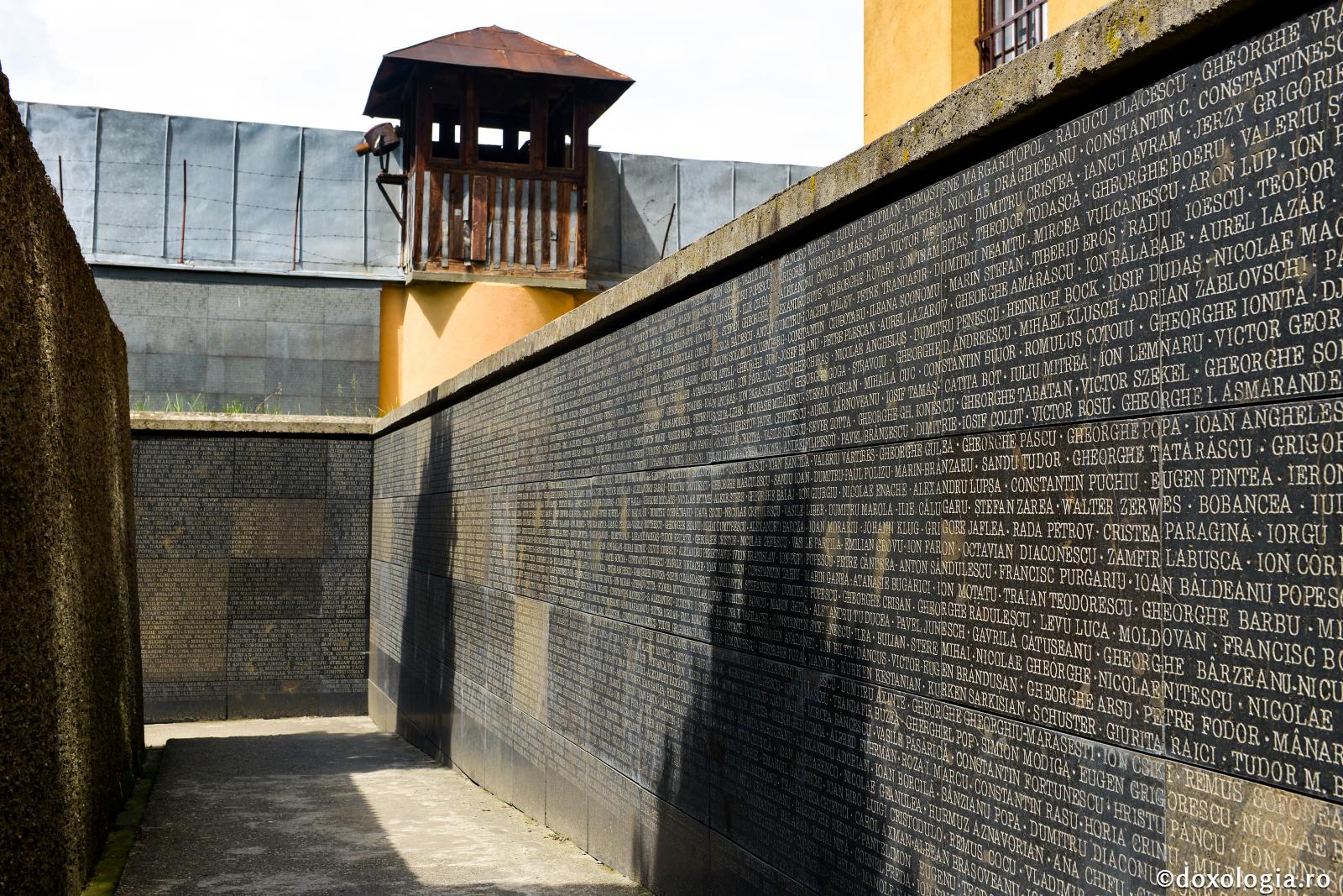 (Video) Unde a fost Biserica în cei 45 de ani de comunism? – Părintele Arsenie Papacioc răspunde