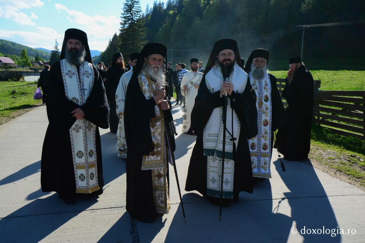 Foto: Tudorel Rusu Pelerinajul Sfinților a unit în rugăciune mănăstirile Putna și Sihăstria Putnei