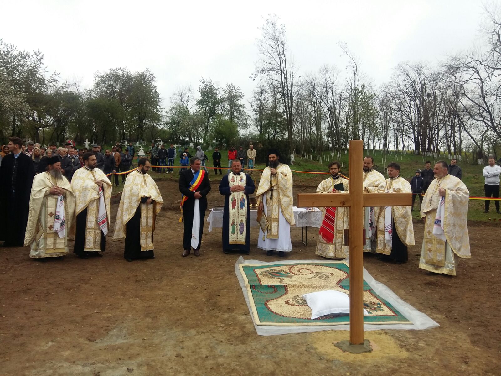 Piatră de temelie pentru două biserici din Moldova