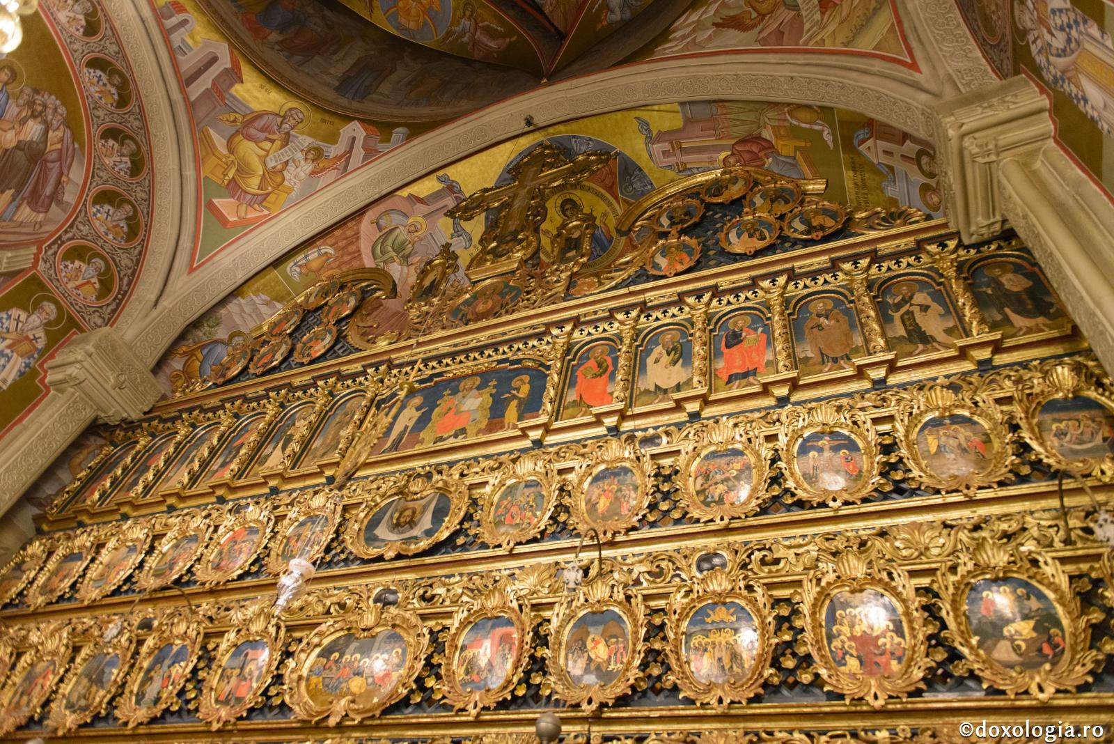 Iconostasul Mănăstirii Putna, dăruit de Mitropolitul Iacob Putneanul