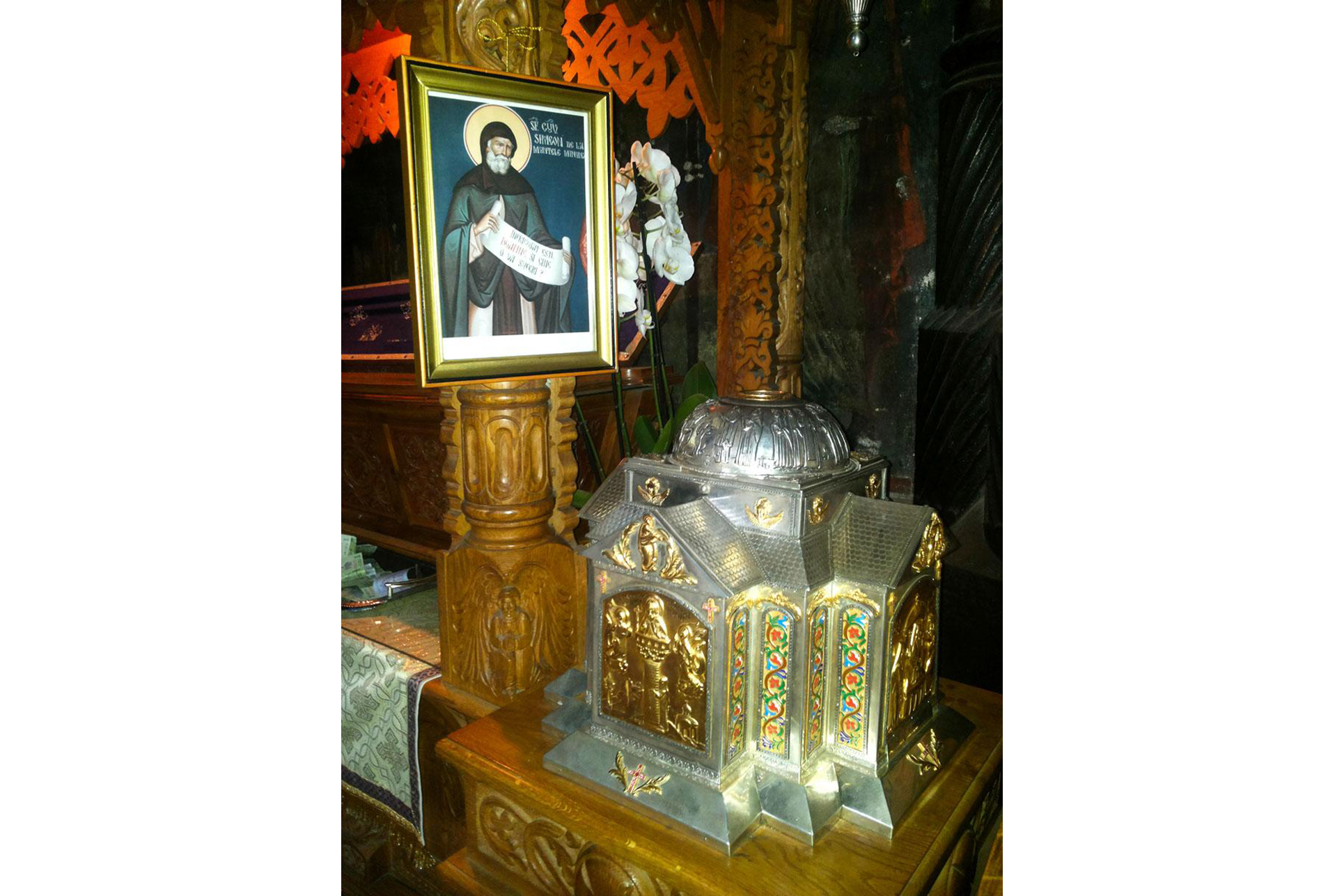 Cununa moaștelor Sfântului Simeon din Muntele Minunat