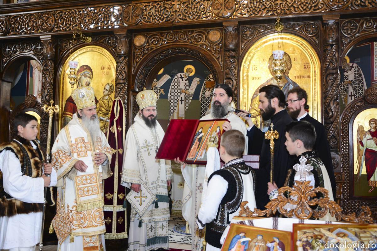 Prima Liturghie în cinstea Sfinților Sila, Paisie și Natan, la Sihăstria Putnei