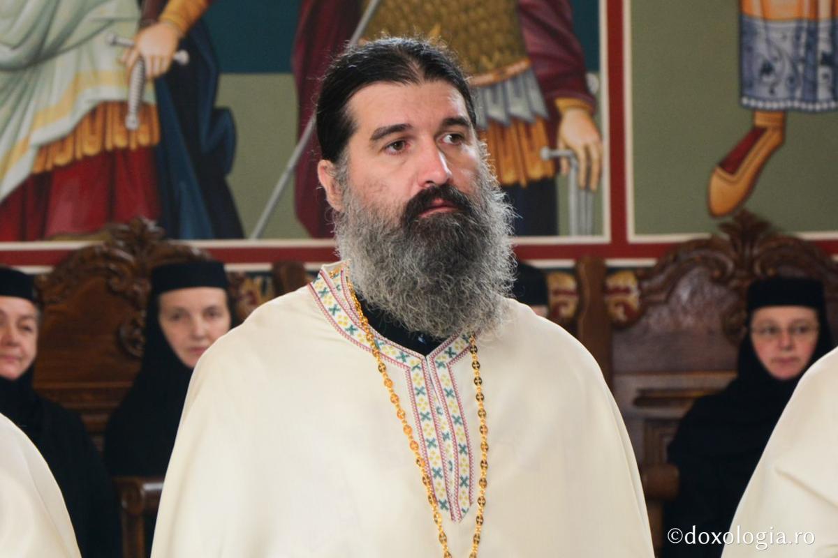 Prima Liturghie în cinstea Sfinților Sila, Paisie și Natan, la Sihăstria Putnei
