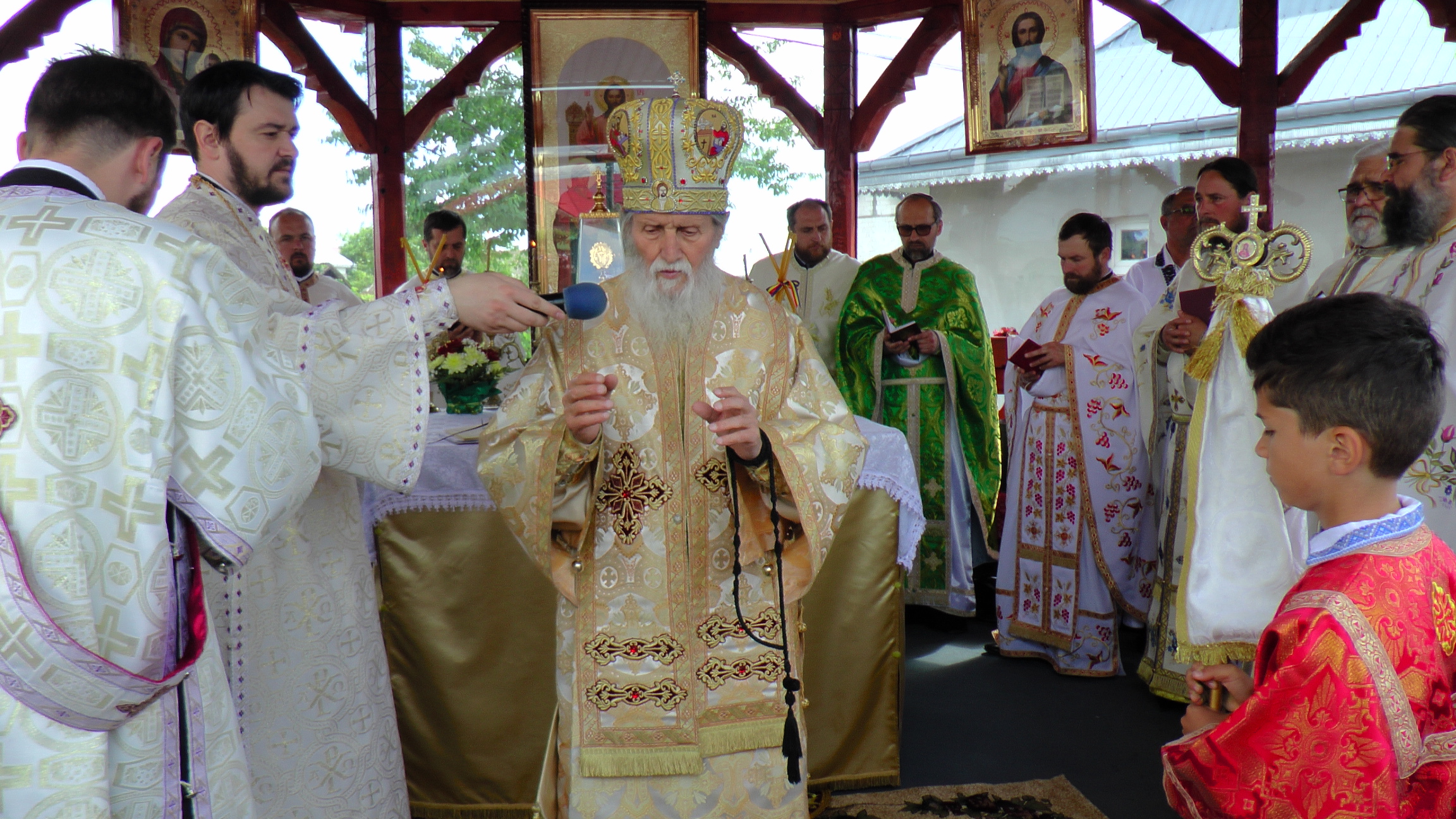 O nouă biserică în localitatea suceveană Baia