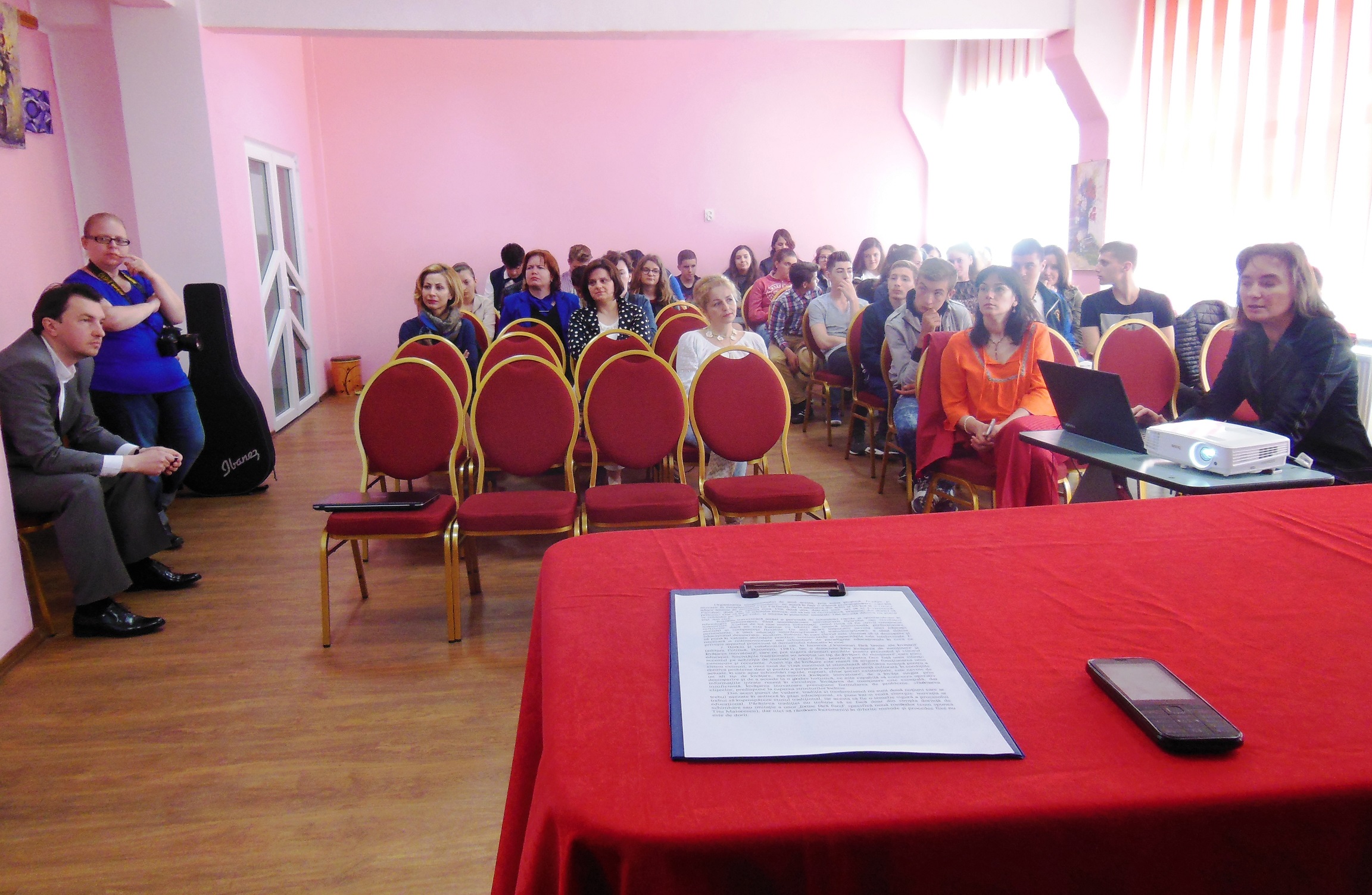 Simpozionul naţional „Gheorghe Ruset-Roznovanu“, la a V-a ediţie