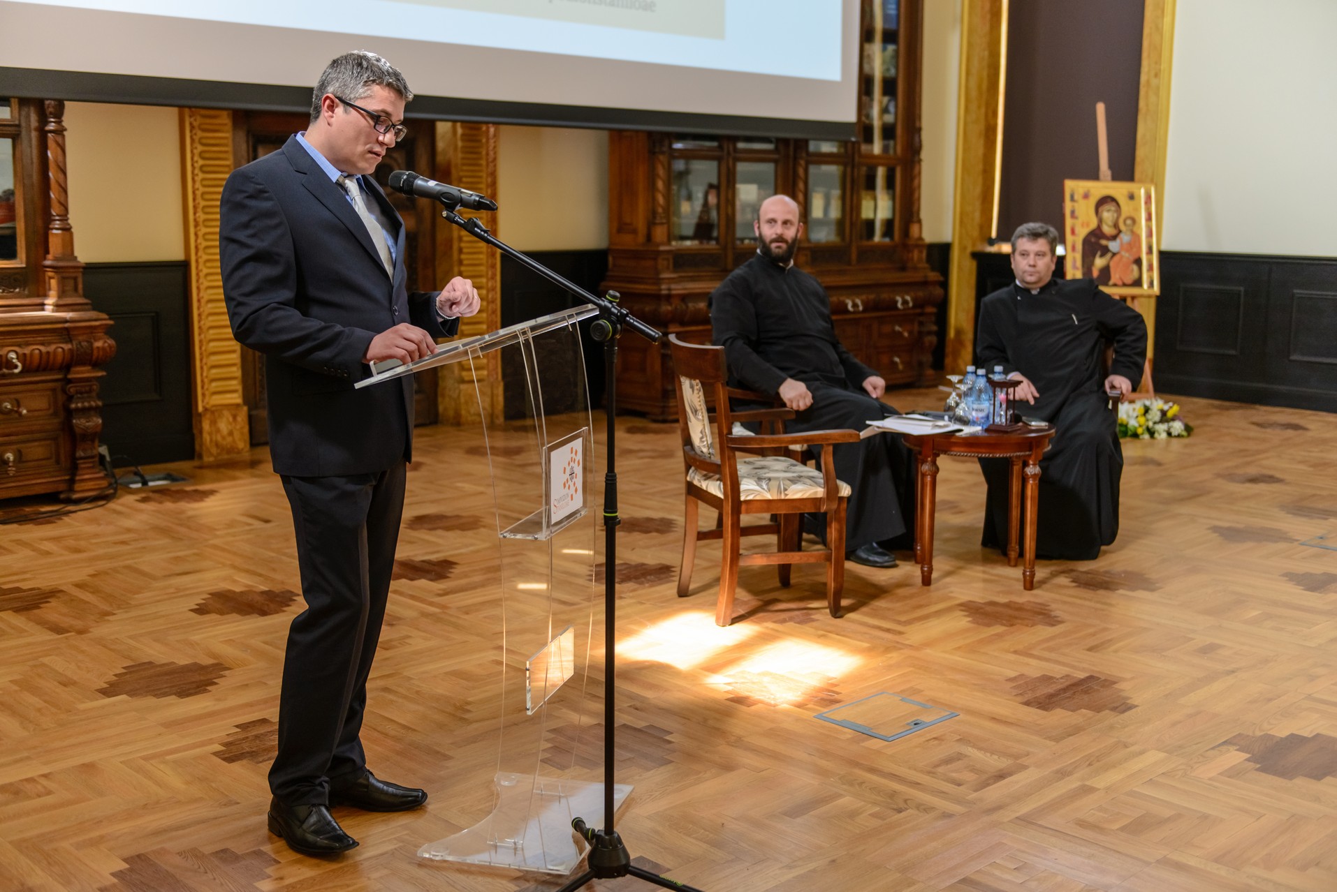 Simpozionul de la Iași: „Este nevoie de o continuă familiarizare cu ceea ce s-a întâmplat în închisori”