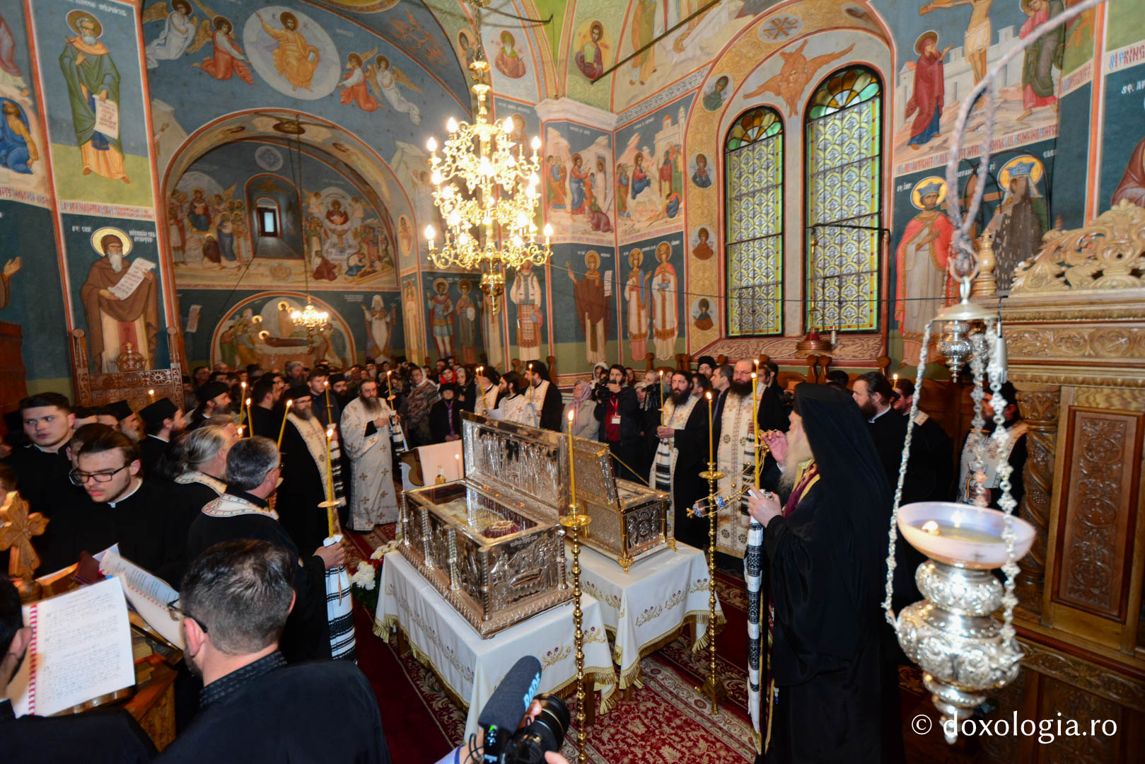 (Video) Ultimul parastas pentru Sfinții Putneni (Video) Ultimul parastas pentru Sfinții Putneni