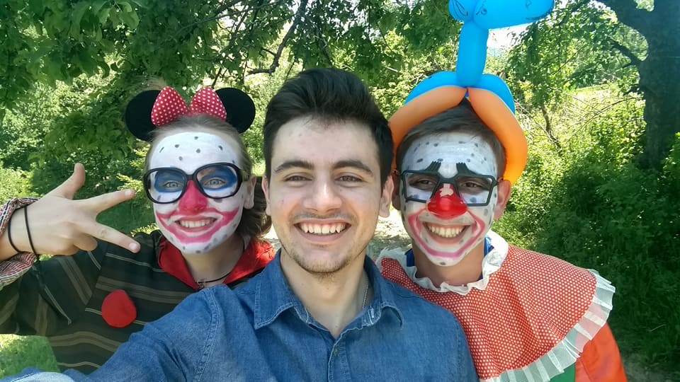 „Tinerii vor să arate că viaţa lângă biserică şi aproape de Dumnezeu este cea mai frumoasă“