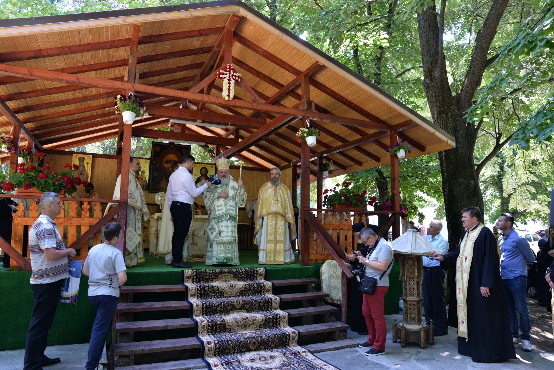 Sfântul Ierarh Grigorie Dascălul, cinstit la Mănăstirea Căldărușani