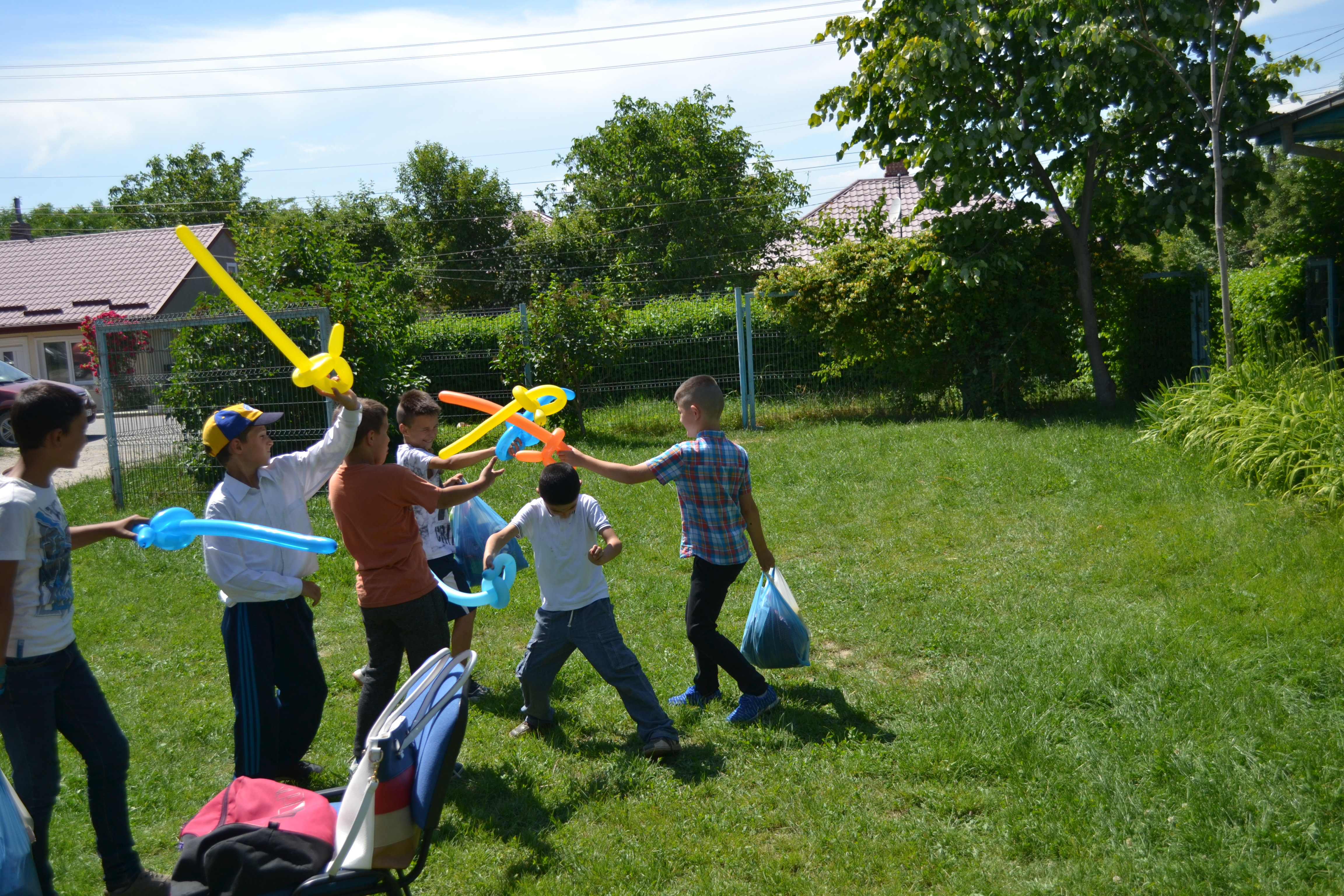 „Un zâmbet, o bucurie de la copii pentru copii“