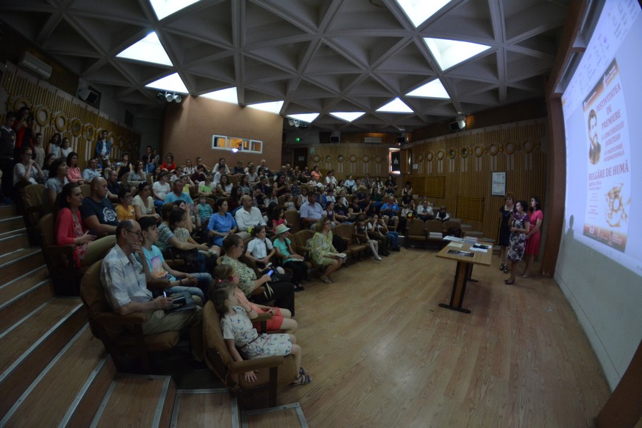 Vernisajul expoziţiei de fotografie „Pe urmele copilăriei lui Ion Creangă“