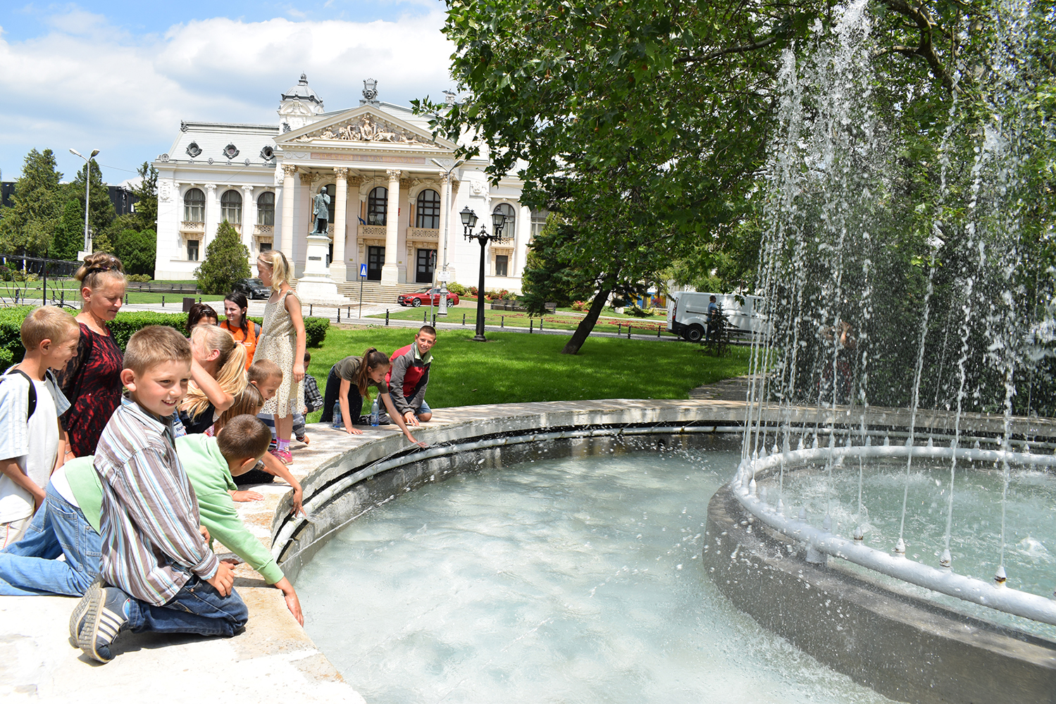 „Raze în lumină“ la prima ediţie