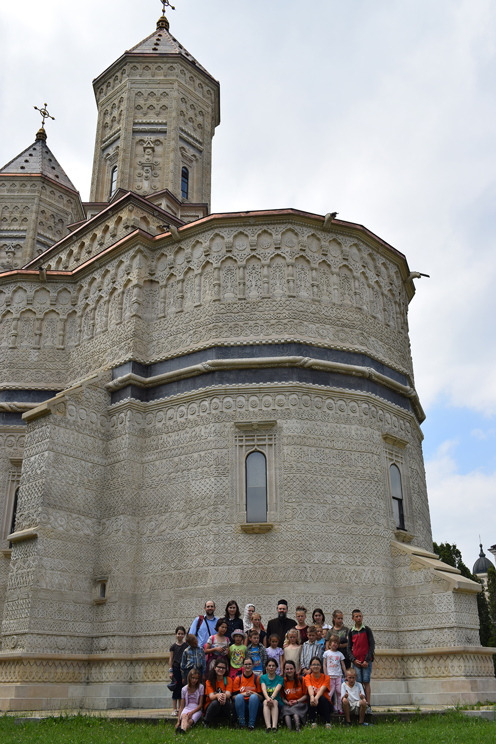 „Raze în lumină“ la prima ediţie