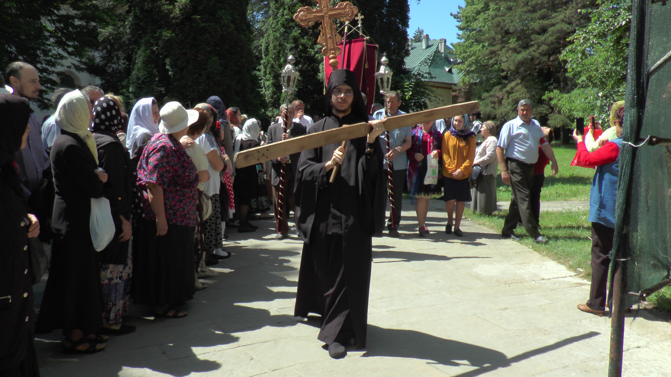 Ocrotitorul Sucevei, sărbătorit prin Liturghie arhierească și procesiune