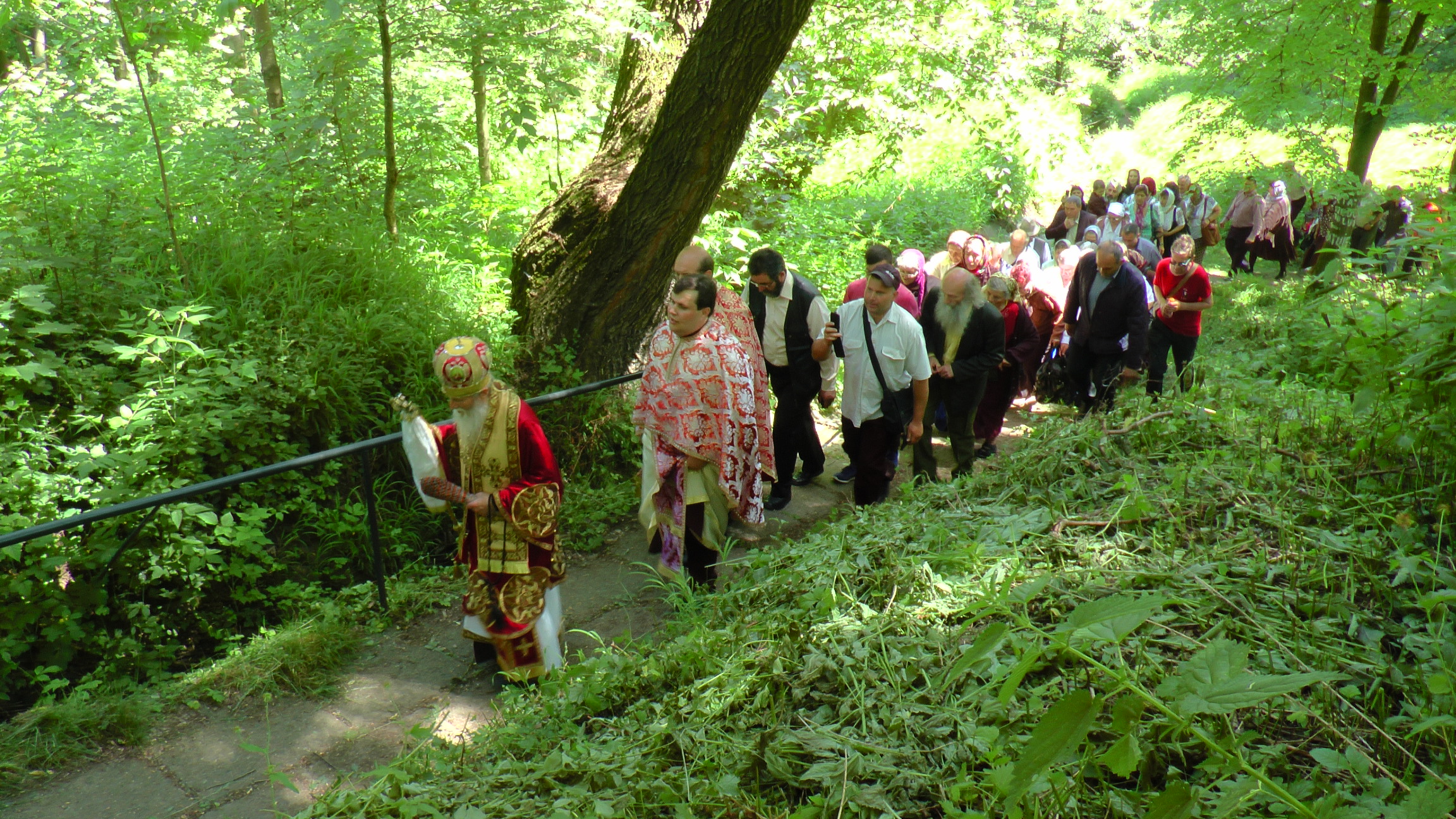 Ocrotitorul Sucevei, sărbătorit prin Liturghie arhierească și procesiune