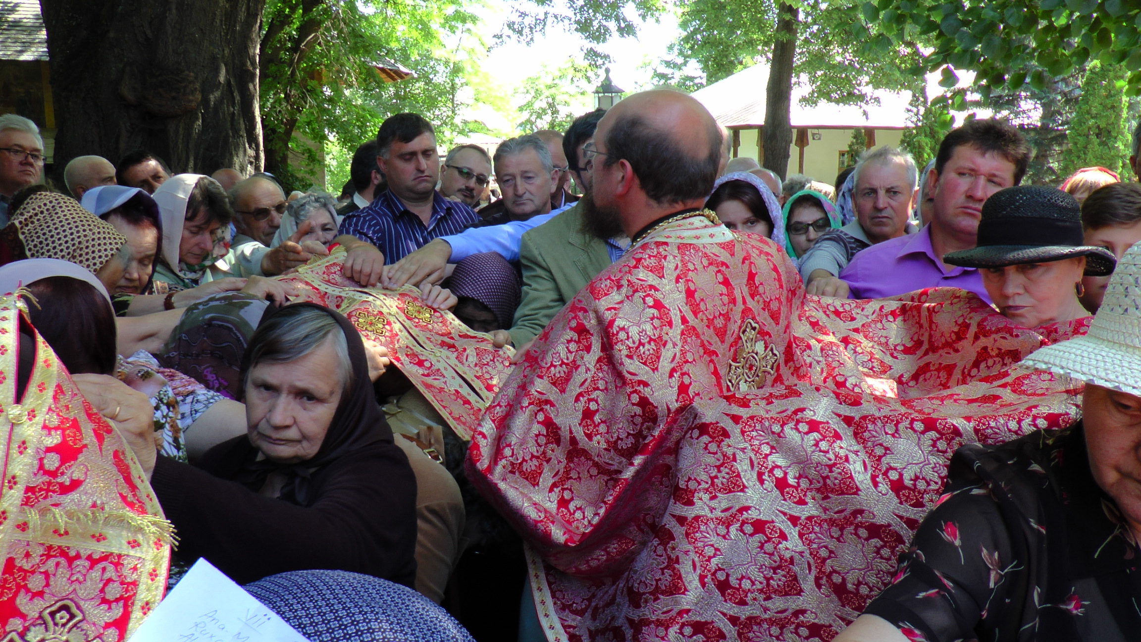 Ocrotitorul Sucevei, sărbătorit prin Liturghie arhierească și procesiune