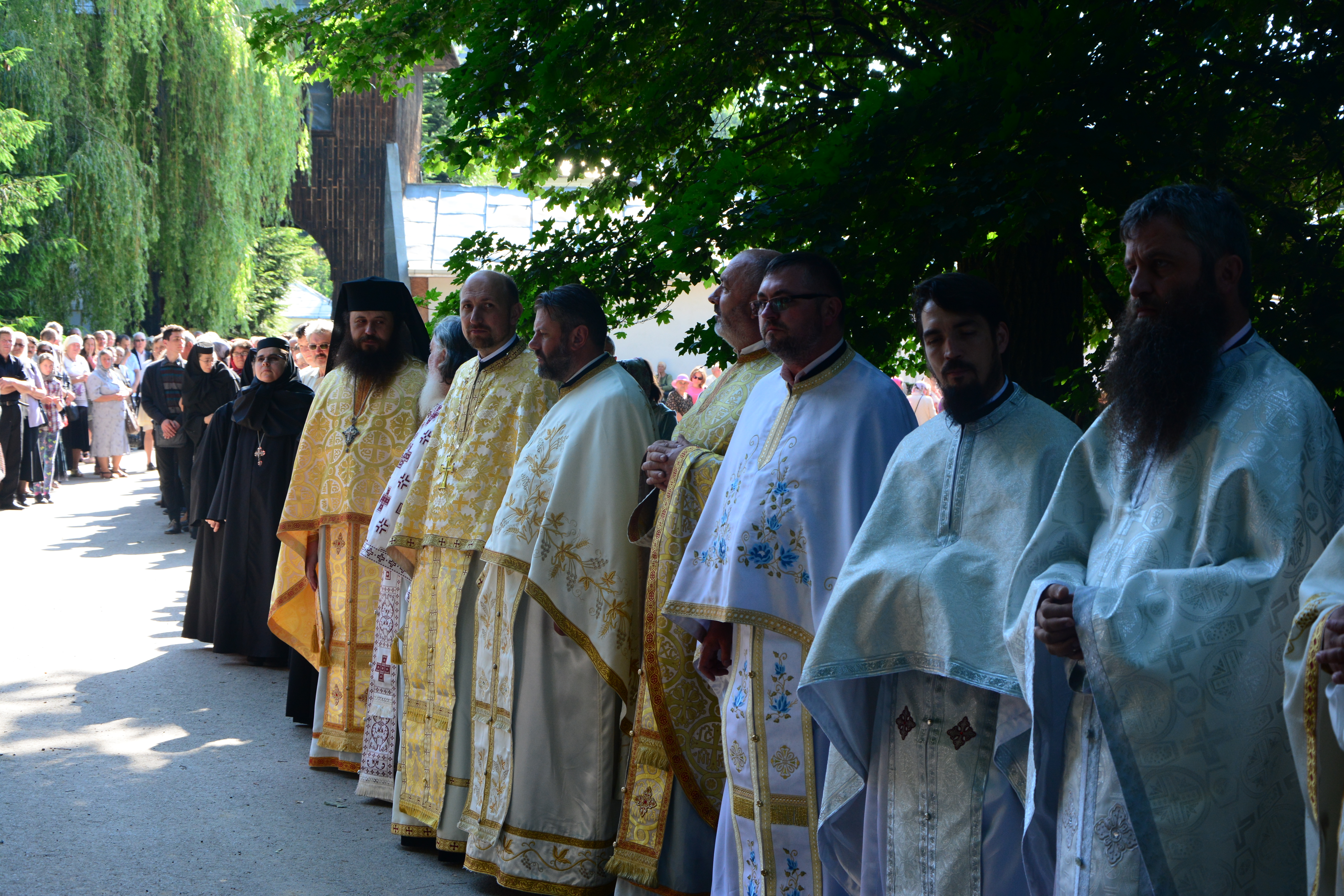 Mănăstirea Guranda din Botoșani și-a serbat hramul prin Liturghie arhierească