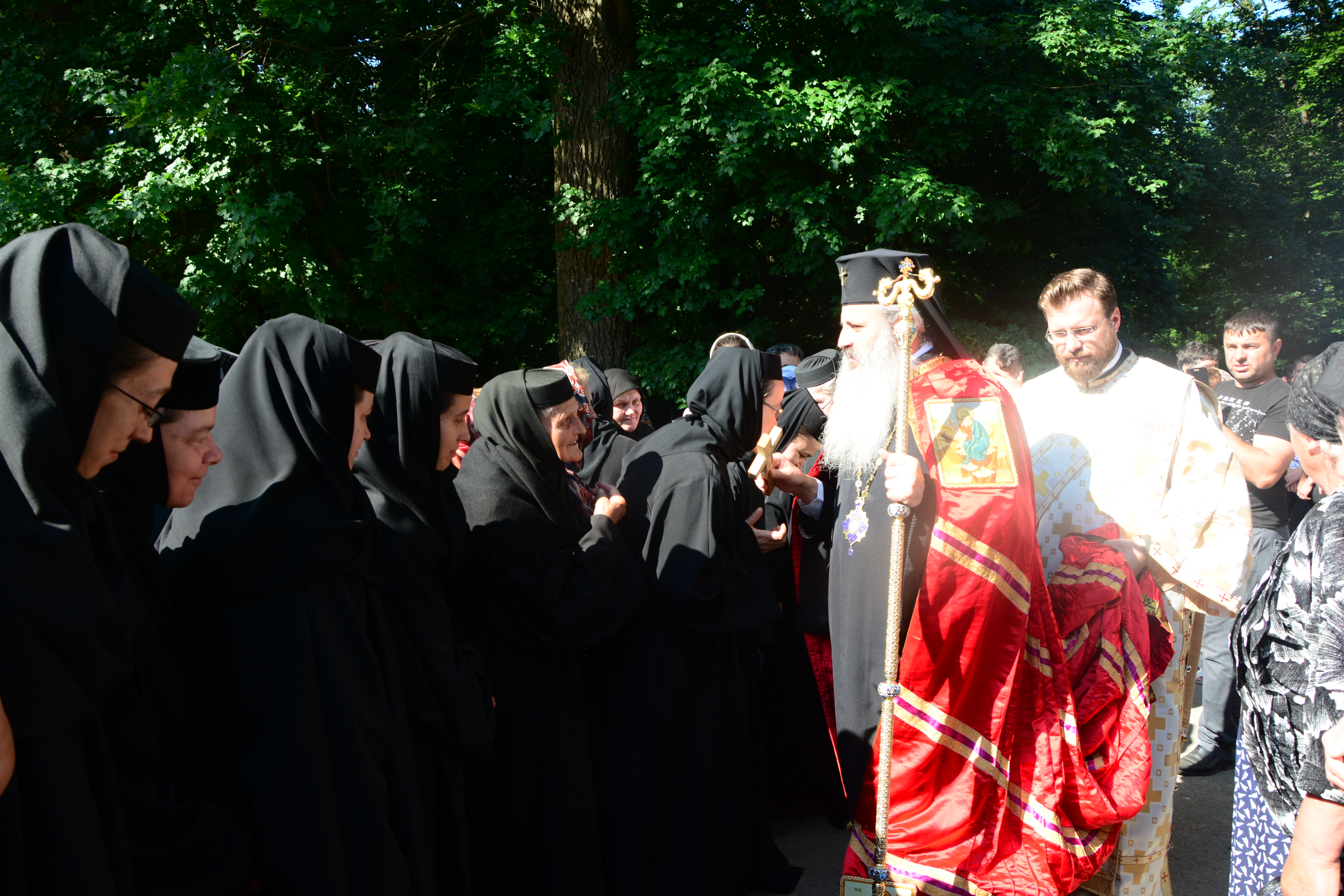 Mănăstirea Guranda din Botoșani și-a serbat hramul prin Liturghie arhierească