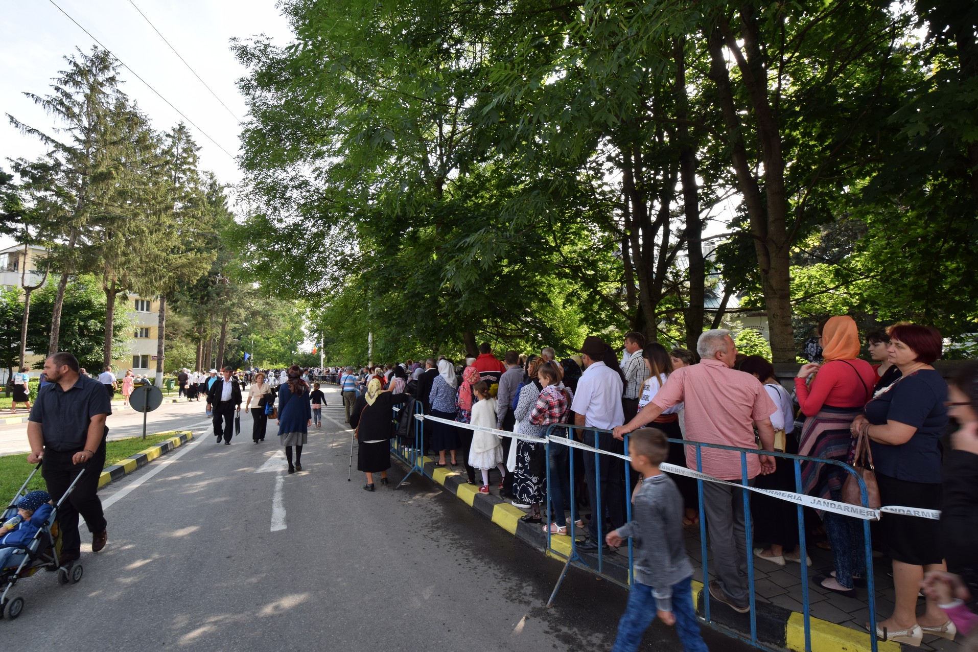 20.000 de pelerini s-au întâlnit cu Sfântul Ioan cel Nou la Suceava (GALERIE FOTO)