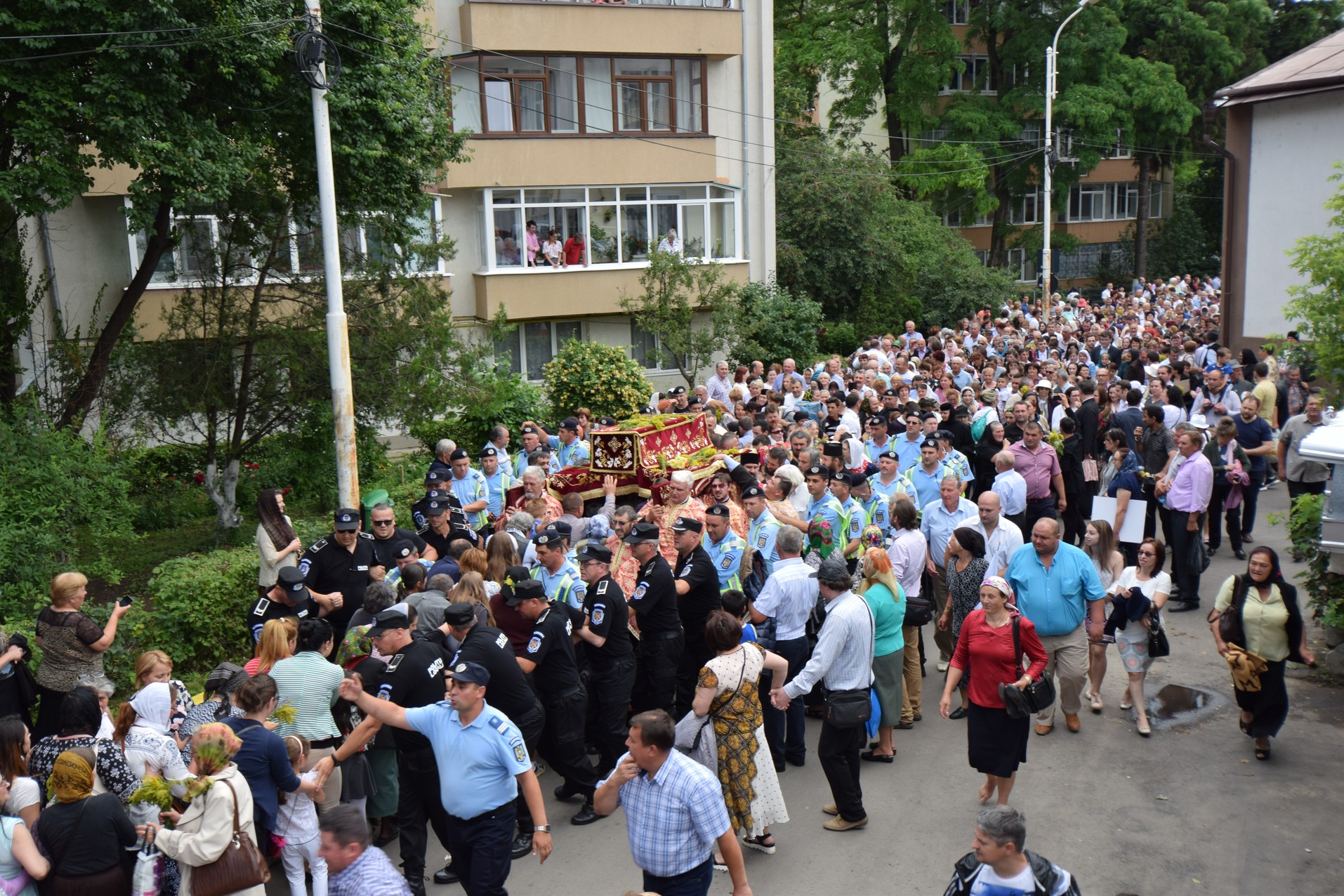 20.000 de pelerini s-au întâlnit cu Sfântul Ioan cel Nou la Suceava (GALERIE FOTO)