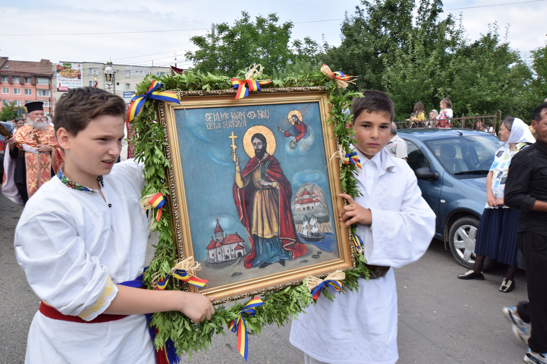 20.000 de pelerini s-au întâlnit cu Sfântul Ioan cel Nou la Suceava (GALERIE FOTO)