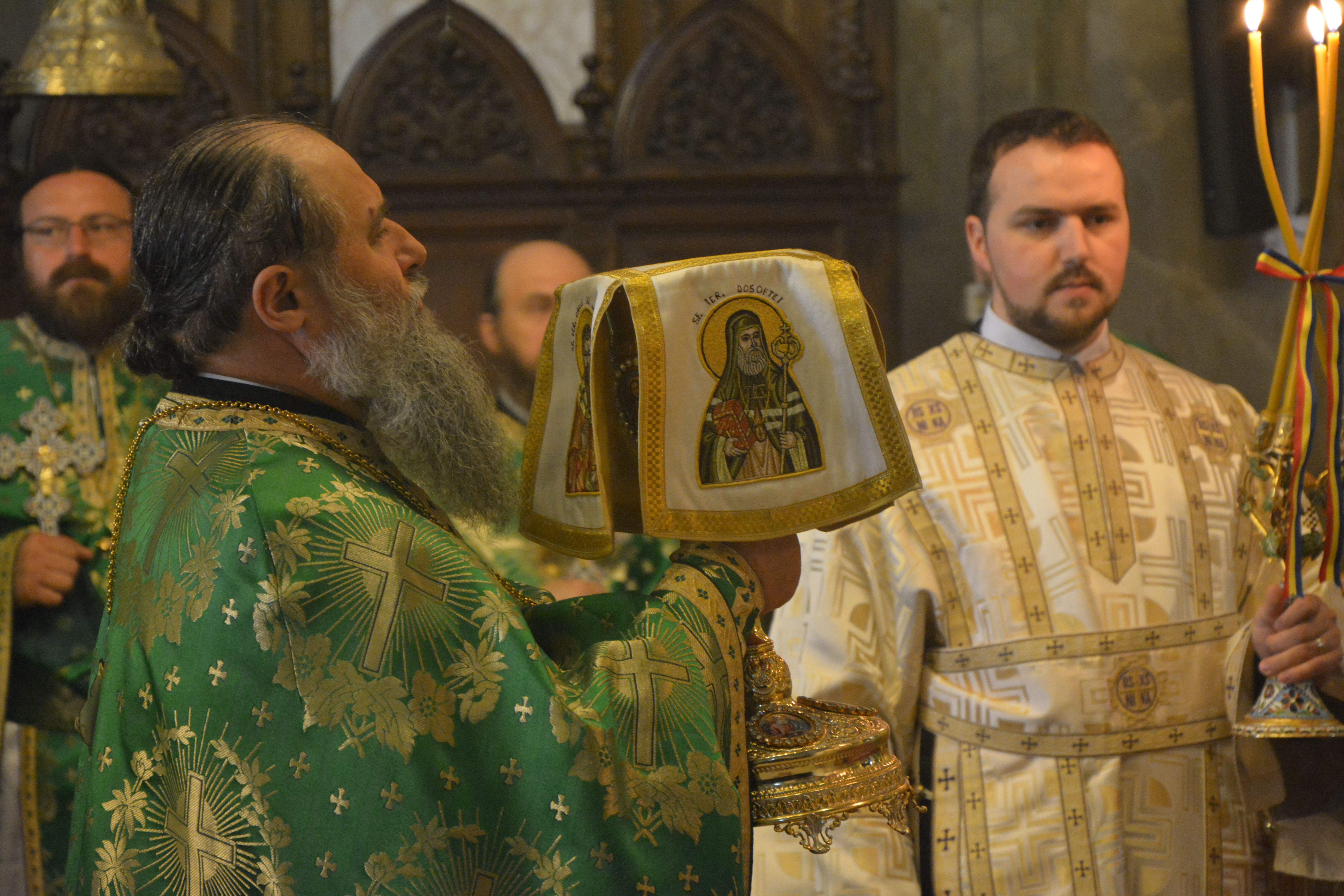 Sărbătoarea Rusaliilor la Catedrala mitropolitană din Iași: „Duhul Sfânt vine în viața omului care are smerenie și rugăciune”