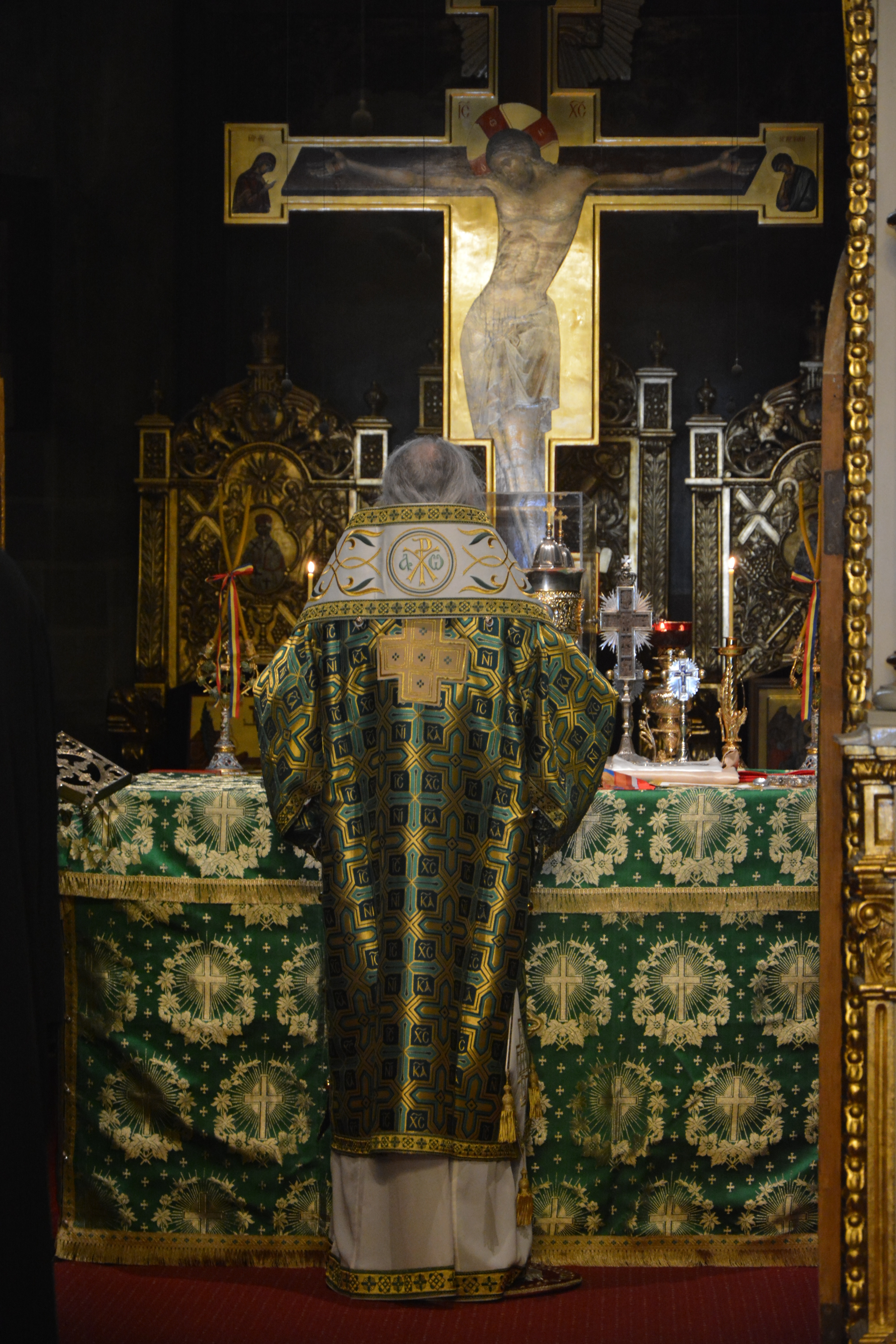 Sărbătoarea Rusaliilor la Catedrala mitropolitană din Iași: „Duhul Sfânt vine în viața omului care are smerenie și rugăciune”