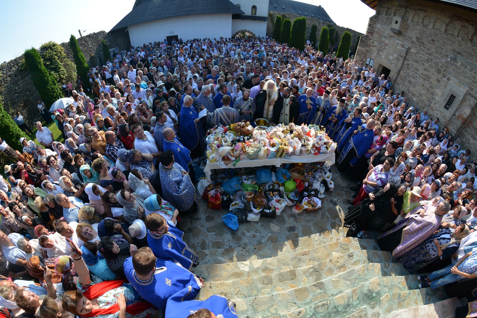 Taina Sfântului Maslu la Hadâmbu