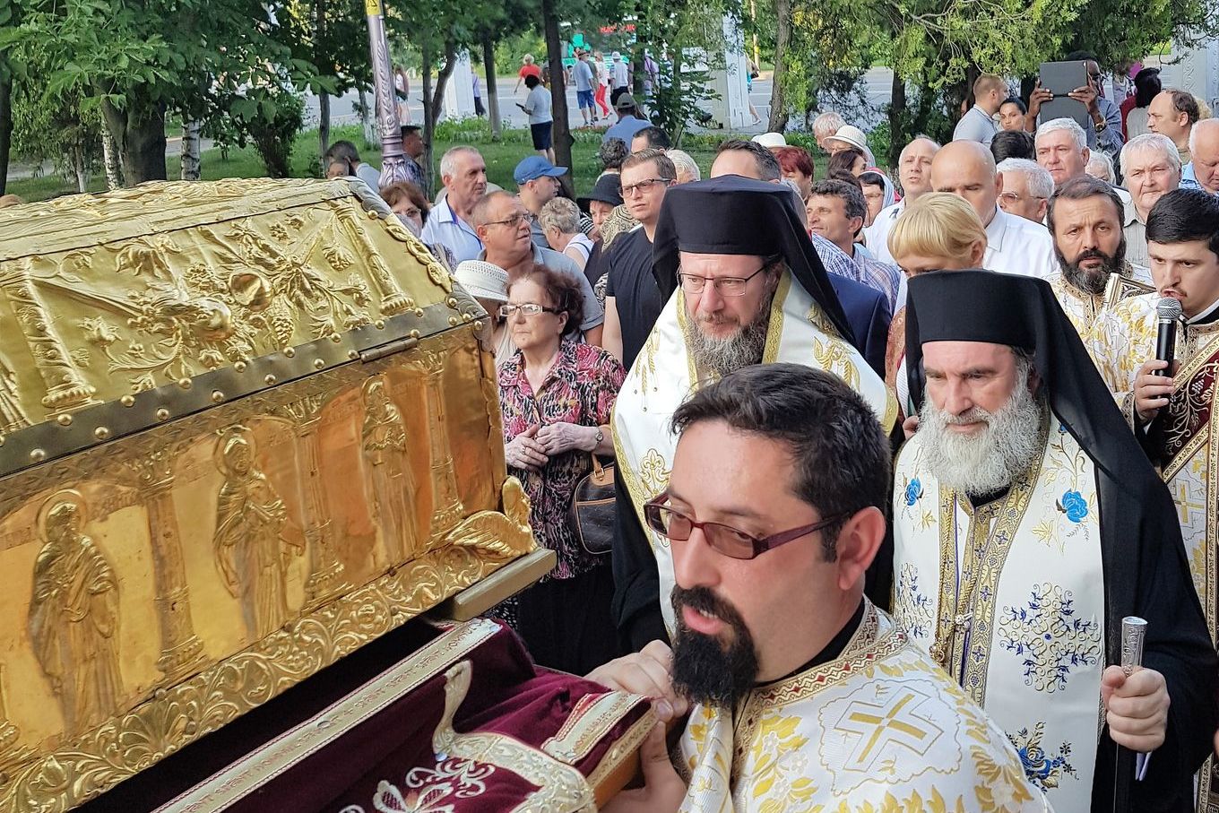 Manifestări religioase la Biserica „Sfinţii Apostoli“ din Bacău