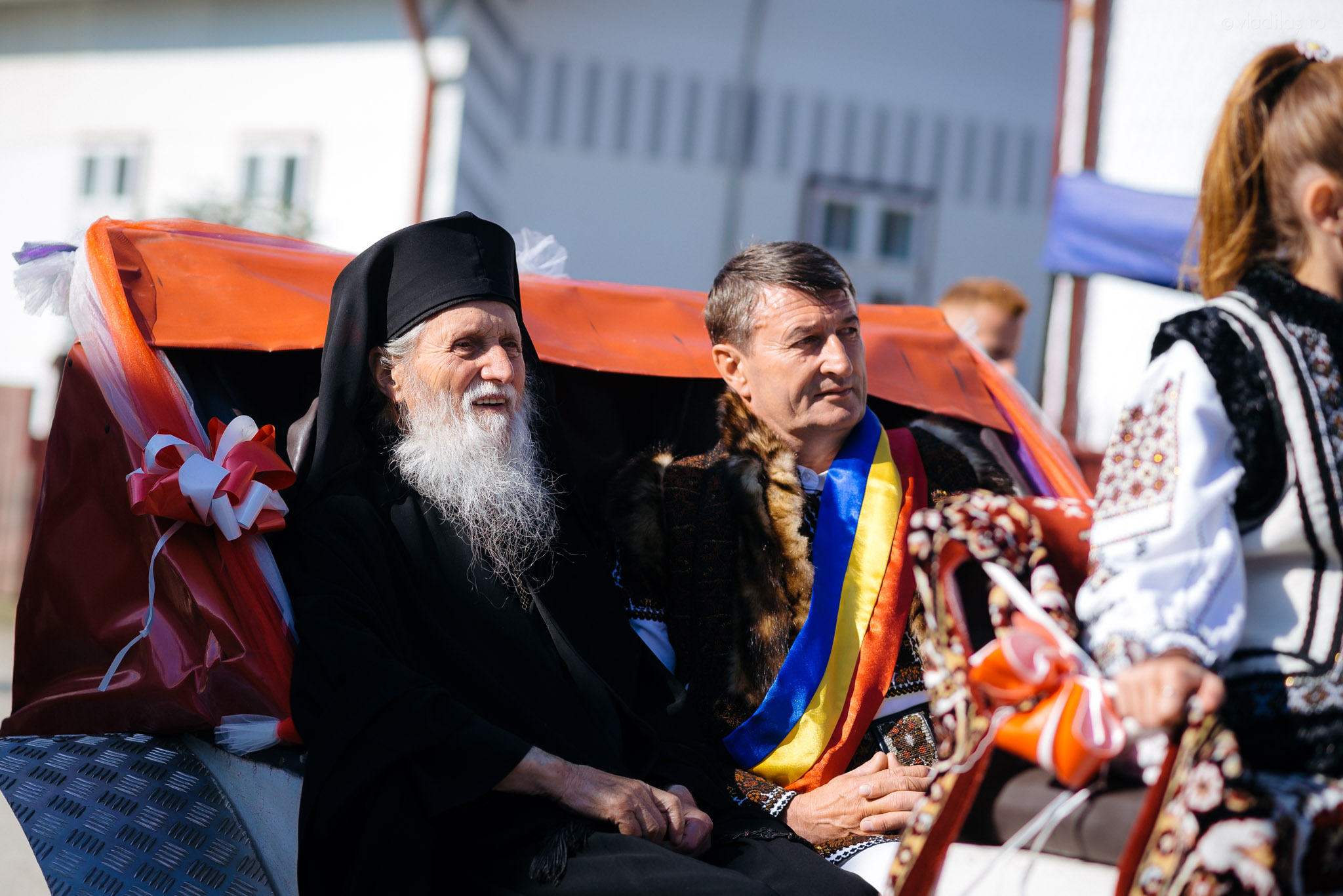 Resfinţire de biserică şi sfinţire de paraclis la Bucşoaia, Frasin