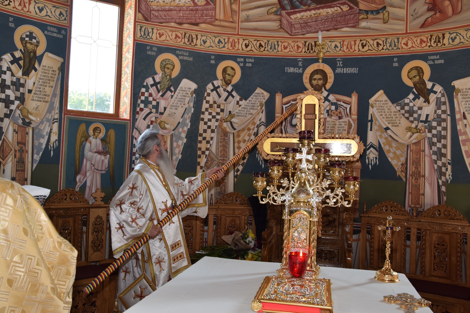 Biserica „Duminica Tuturor Sfinților” din satul Stânca, sfințită de IPS Mitropolit Teofan (GALERIE FOTO) Biserica „Duminica Tuturor Sfinților” din satul Stânca, sfințită de IPS Mitropolit Teofan (GALERIE FOTO)