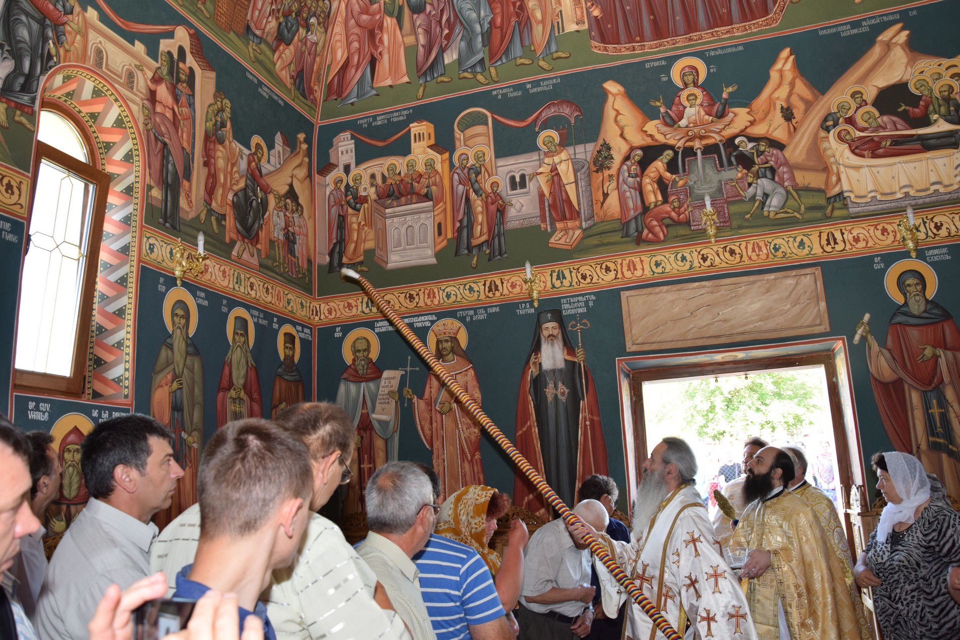 Biserica „Duminica Tuturor Sfinților” din satul Stânca, sfințită de IPS Mitropolit Teofan (GALERIE FOTO) Biserica „Duminica Tuturor Sfinților” din satul Stânca, sfințită de IPS Mitropolit Teofan (GALERIE FOTO)