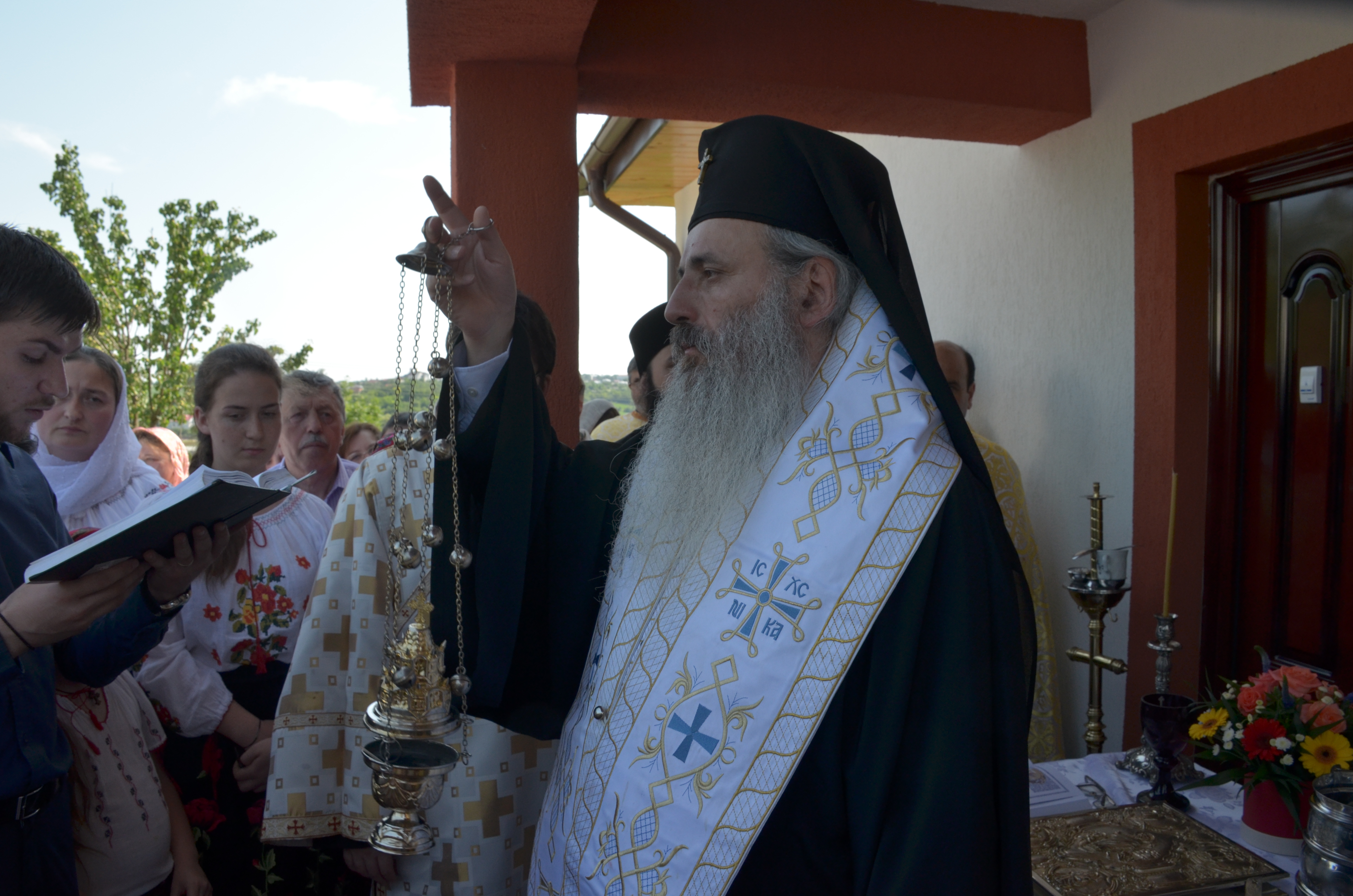 Sfinţire de casă parohială la Răchiţi - Botoşani Sfinţire de casă parohială la Răchiţi - Botoşani