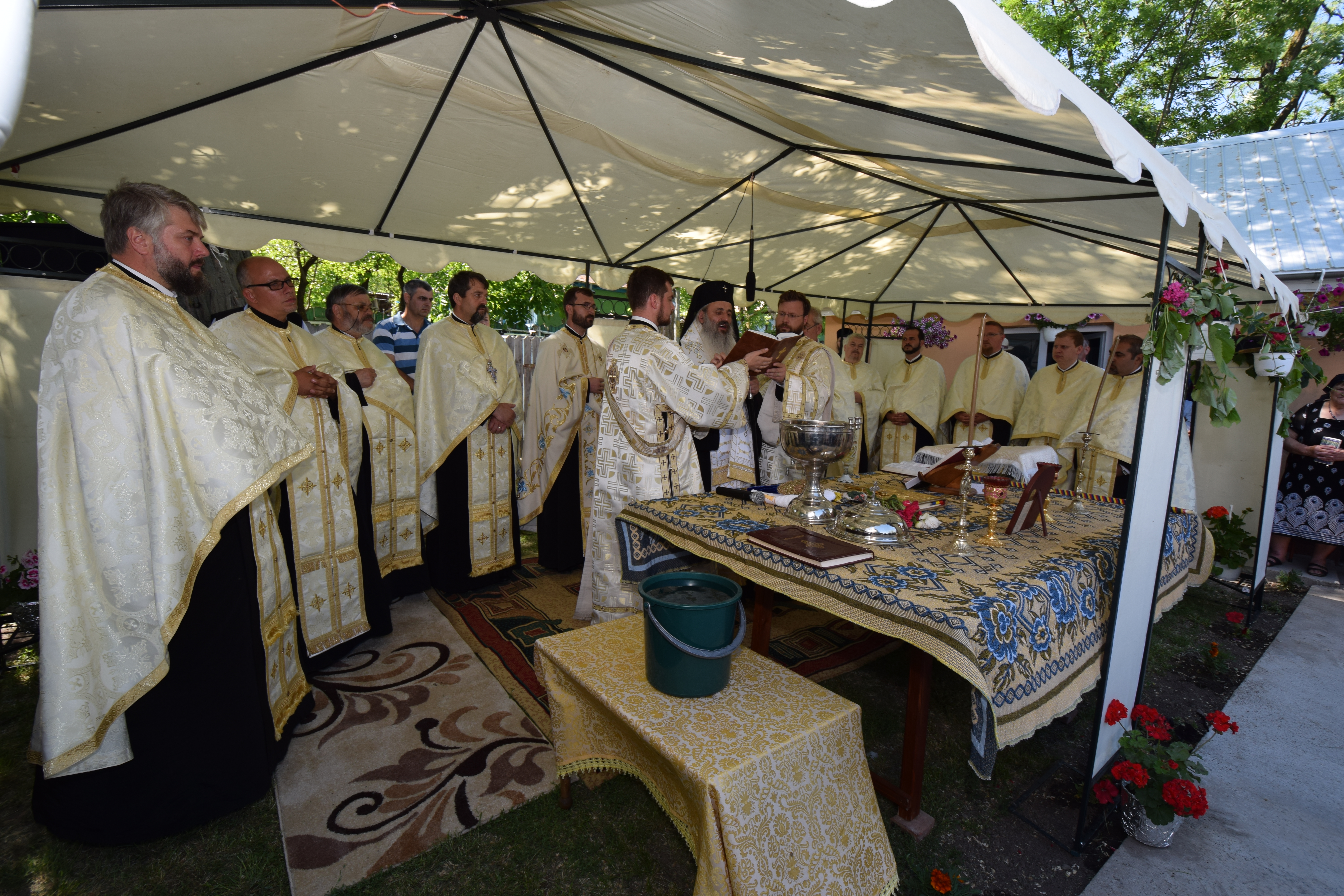 Sfințire de casă socială în Parohia Coada Stâncii Sfințire de casă socială în Parohia Coada Stâncii