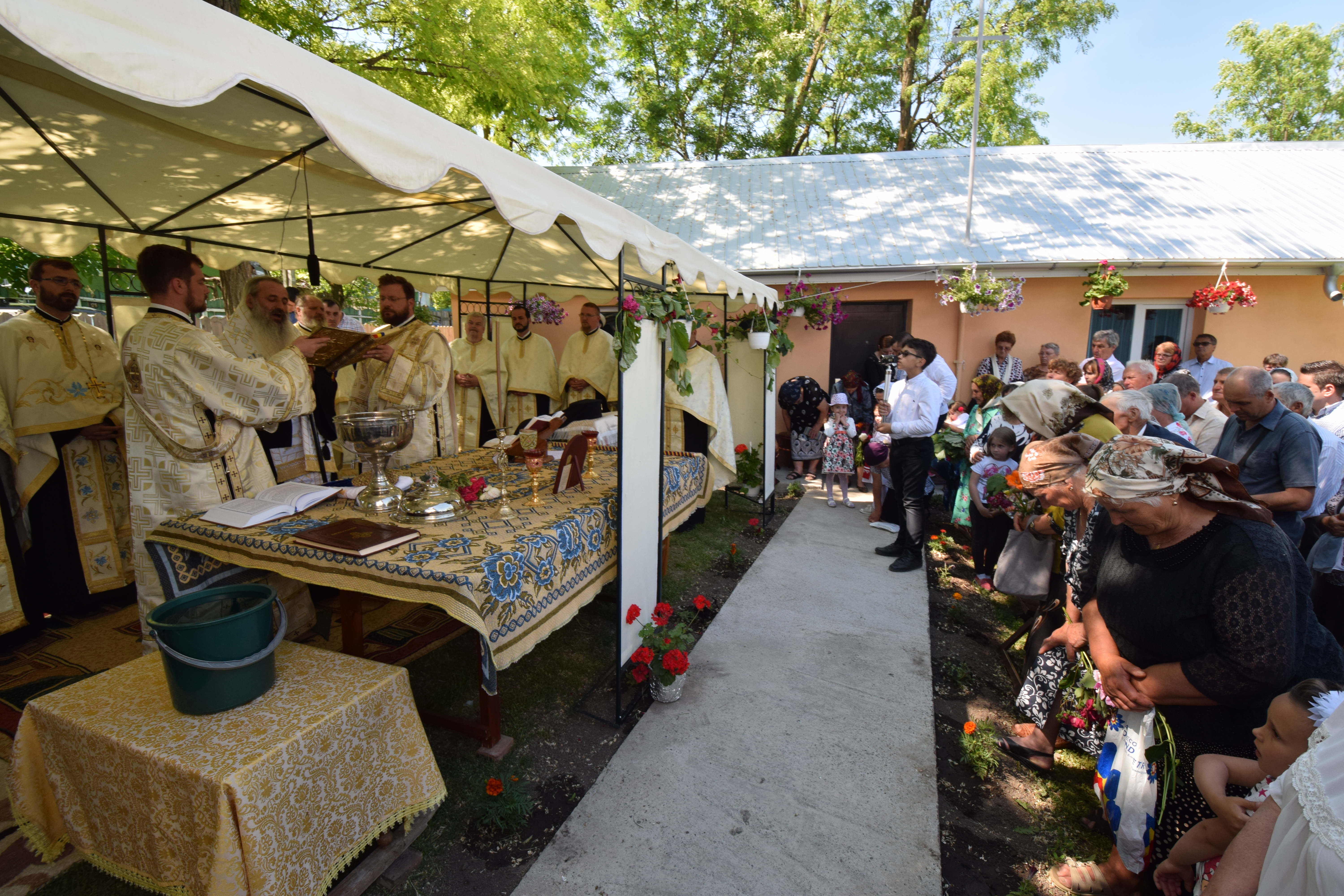 Sfințire de casă socială în Parohia Coada Stâncii Sfințire de casă socială în Parohia Coada Stâncii