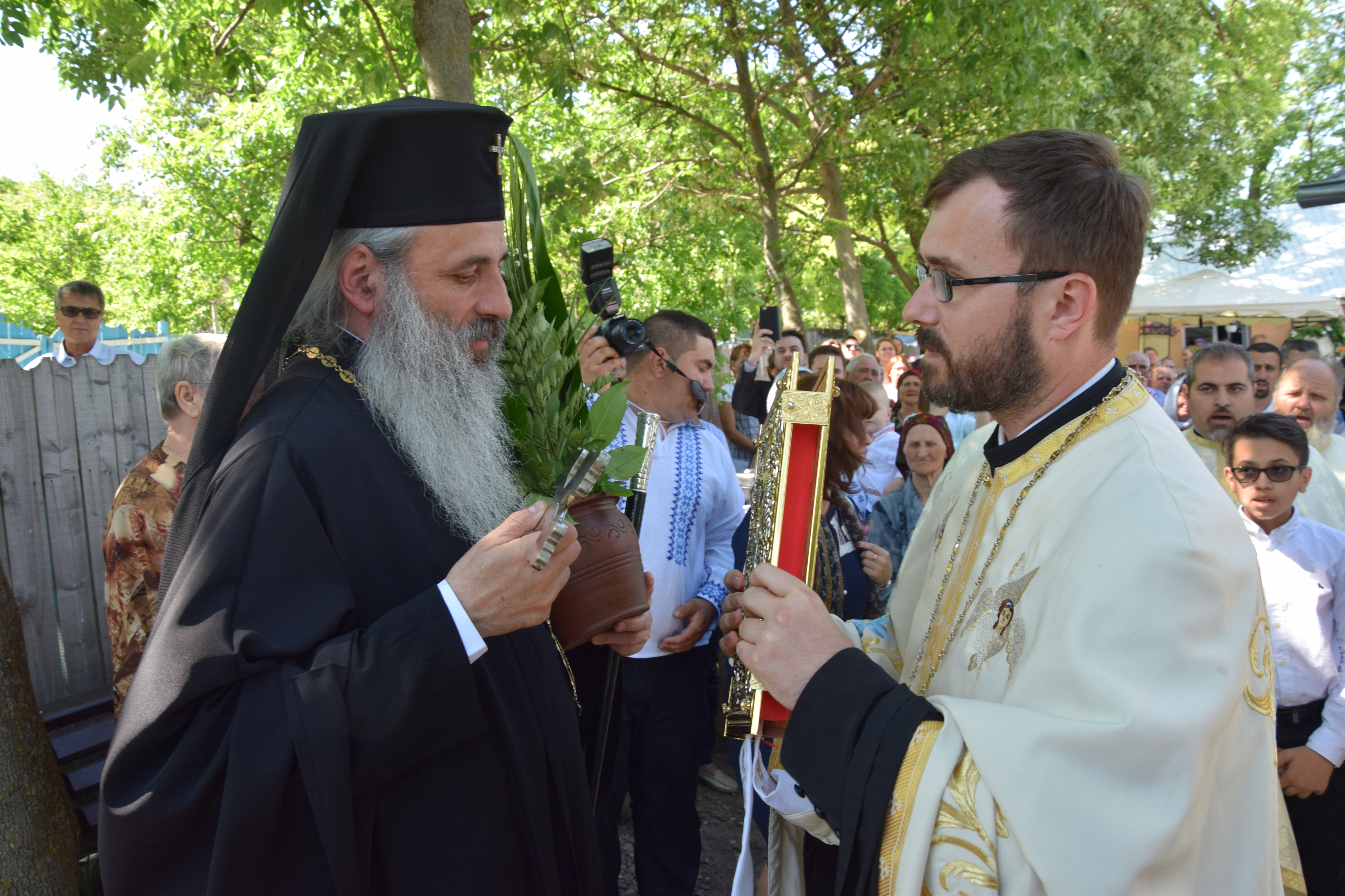 Sfințire de casă socială în Parohia Coada Stâncii Sfințire de casă socială în Parohia Coada Stâncii