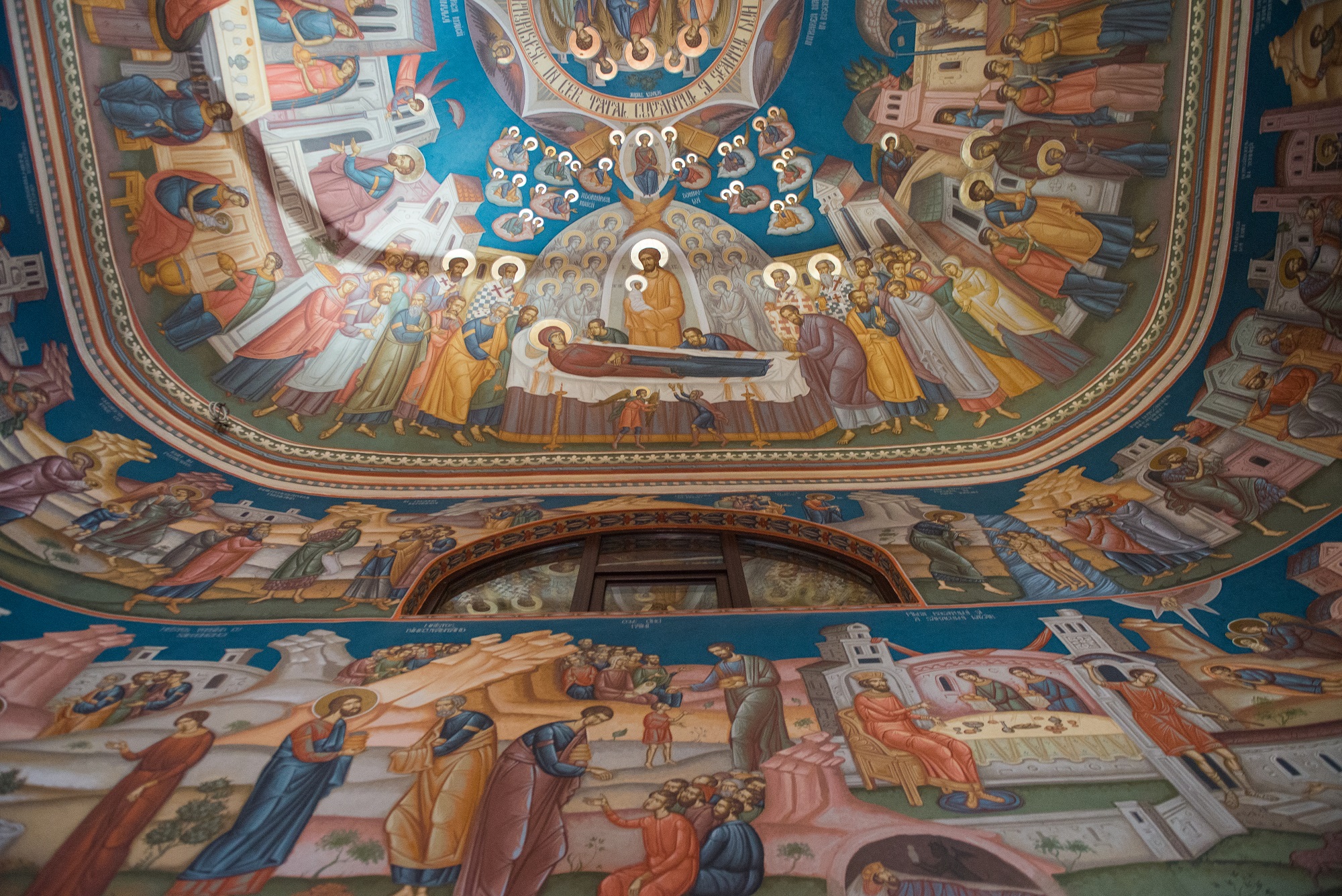 Pictura Bisericii „Sfântul Ioan Botezătorul” din Botoşani, sfinţită de IPS Mitropolit Teofan