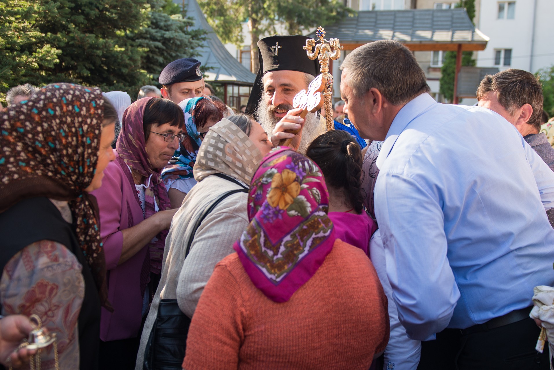 Pictura Bisericii „Sfântul Ioan Botezătorul” din Botoşani, sfinţită de IPS Mitropolit Teofan