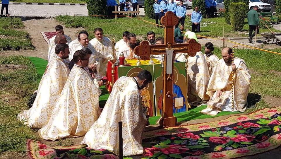 Un nou altar de închinare în Protopopiatul Oneşti Un nou altar de închinare în Protopopiatul Oneşti